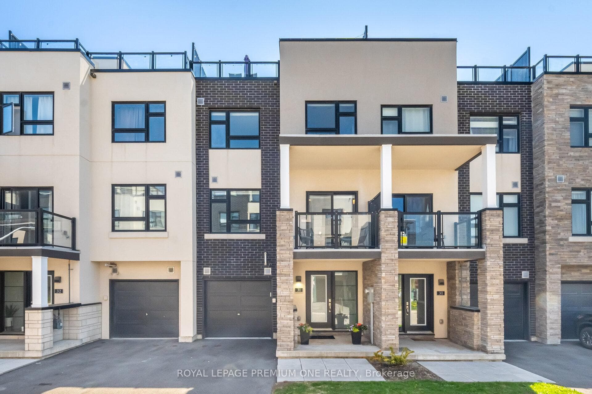 1121 Cooke Boulevard Unit 31, Burlington, ON L7T 0C3 - Photo 1