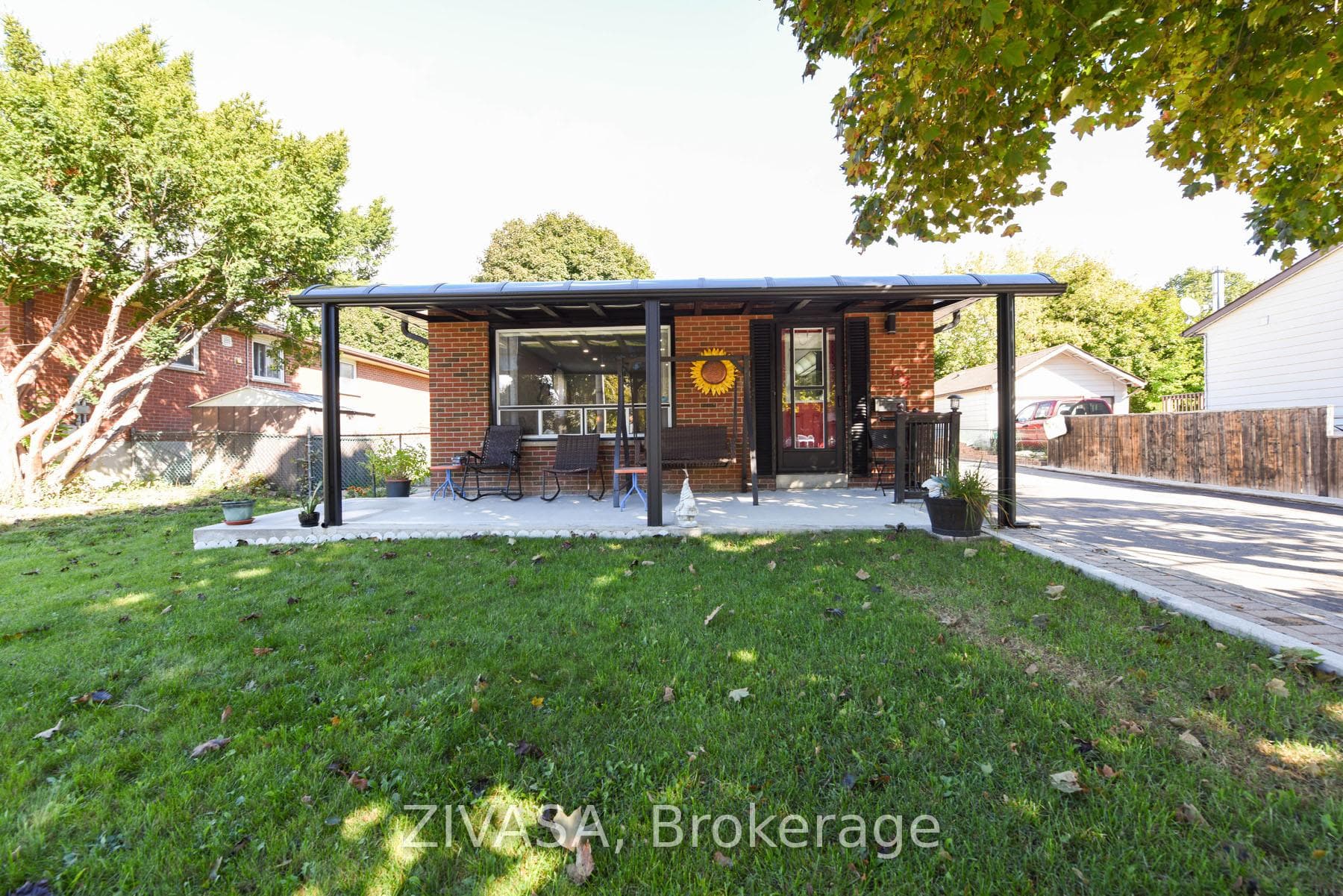 124 Rutherford Road, Brampton, ON L6V 2J5 - Photo 1