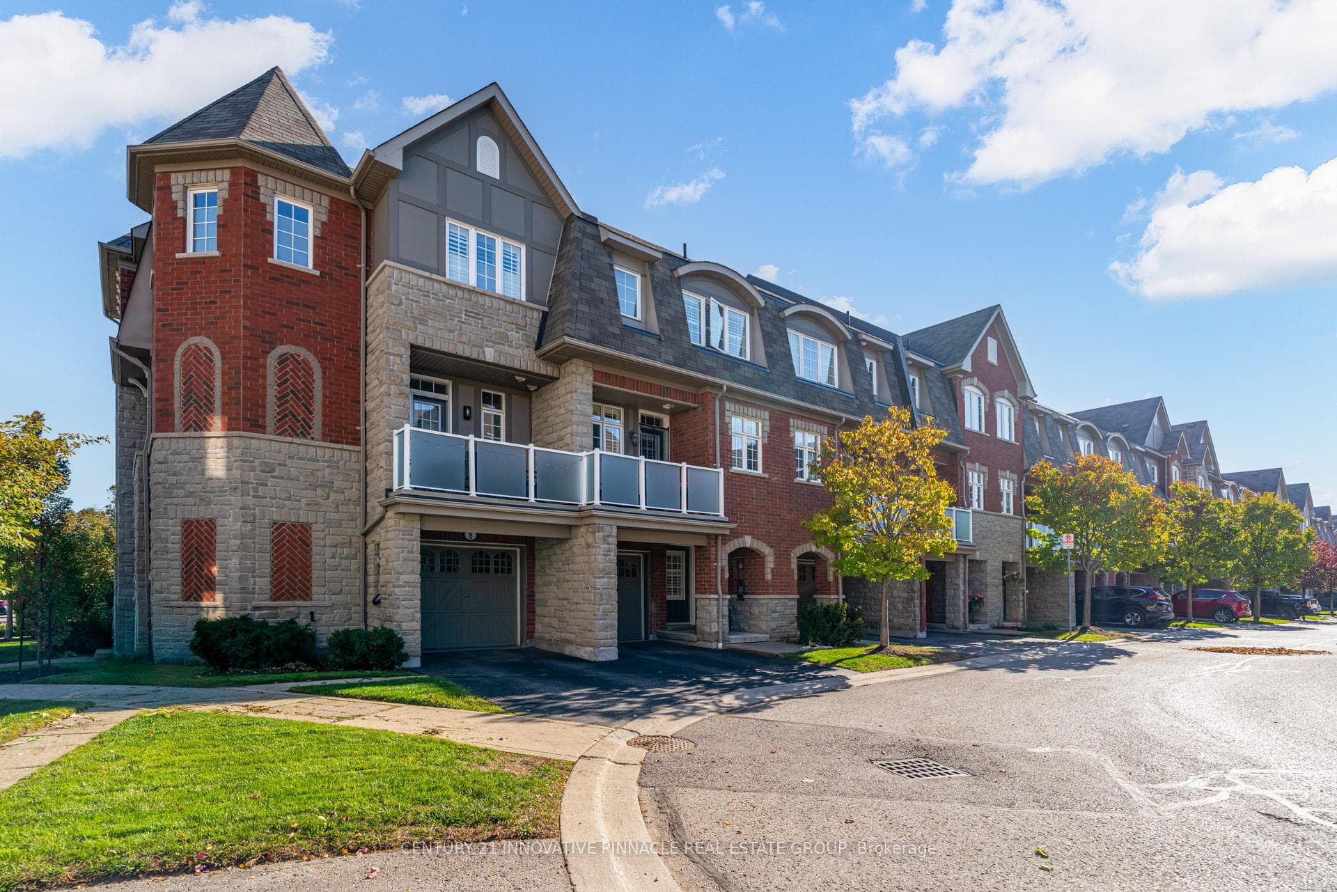 1701 Finch Avenue Unit 9, Pickering, ON L1V 0B7 - Photo 1