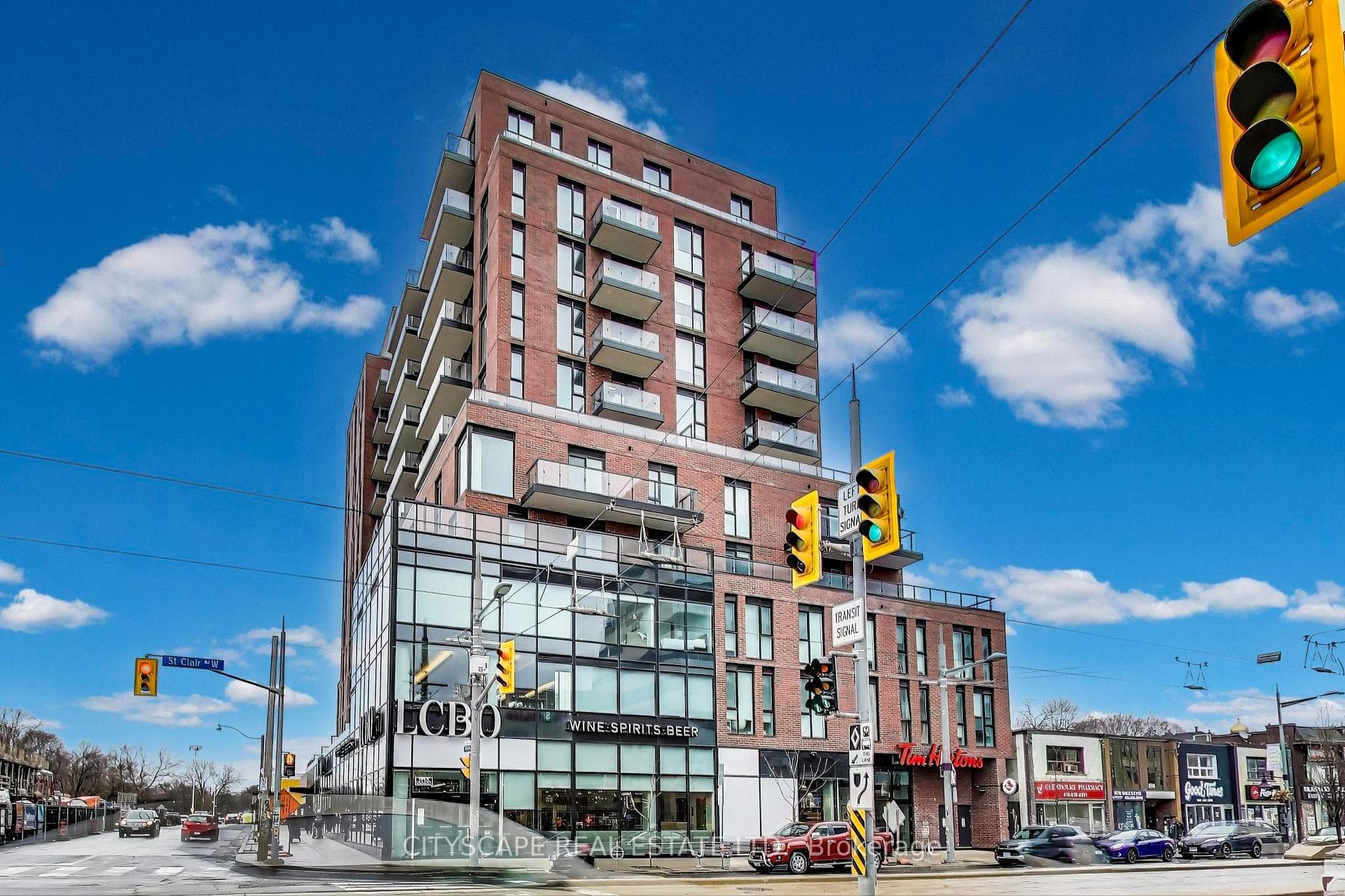 185 Alberta Avenue Unit 1210, Forest Hill / Deer Park, ON M6C 0A5 - Photo 1
