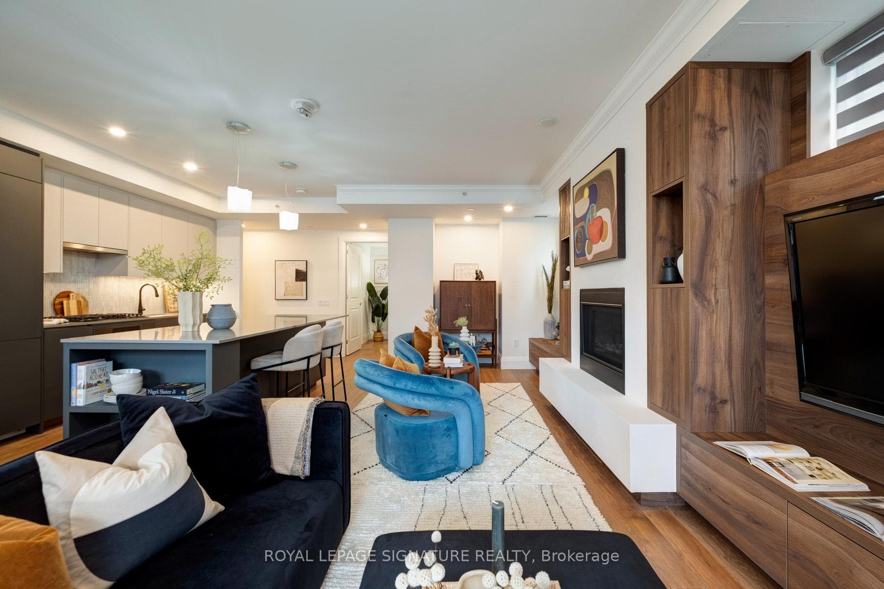 285 Avenue Road Unit 303, Annex / Yorkville / Summerhill, ON M4V 2G8 - Photo 1