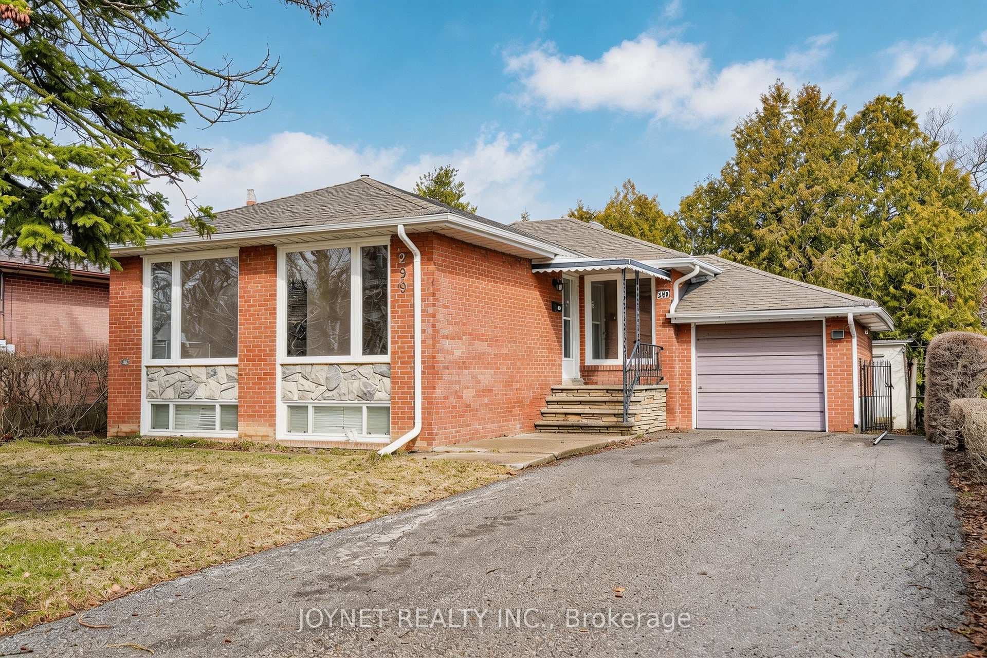 299 Palmer Avenue, Richmond Hill, ON L4C 1P4 - Photo 1