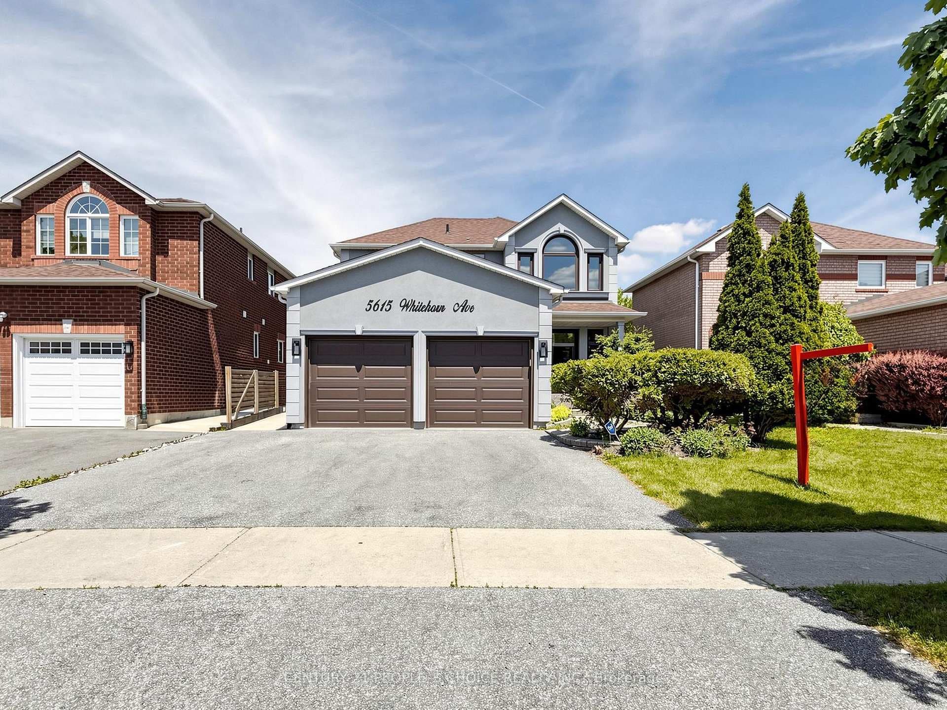 5615 Whitehorn Avenue, Mississauga, ON L5V 2B1 - Photo 1