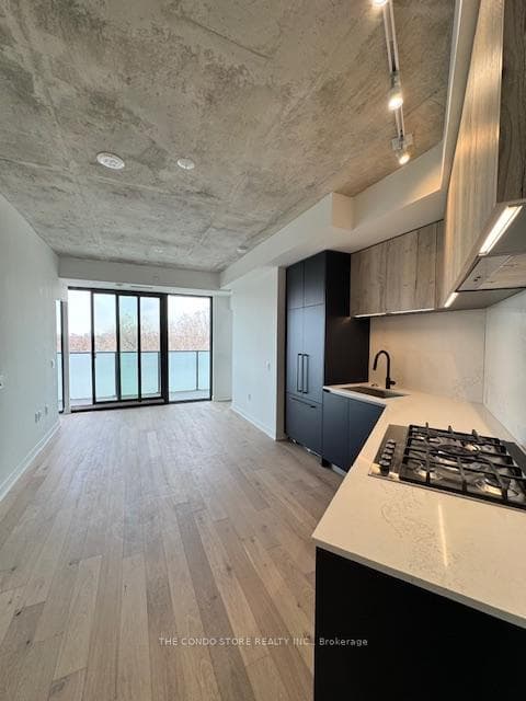 2625 Dundas Street Unit 604, Bloor West Village / Swansea, ON M6P 0C5 - Photo 1