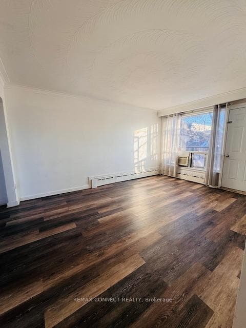 Spacious living room
