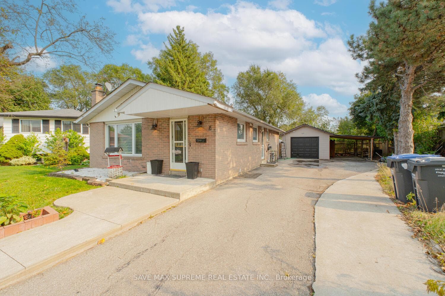 8 Esplanade Road, Brampton, ON L6T 2C7 - Photo 1