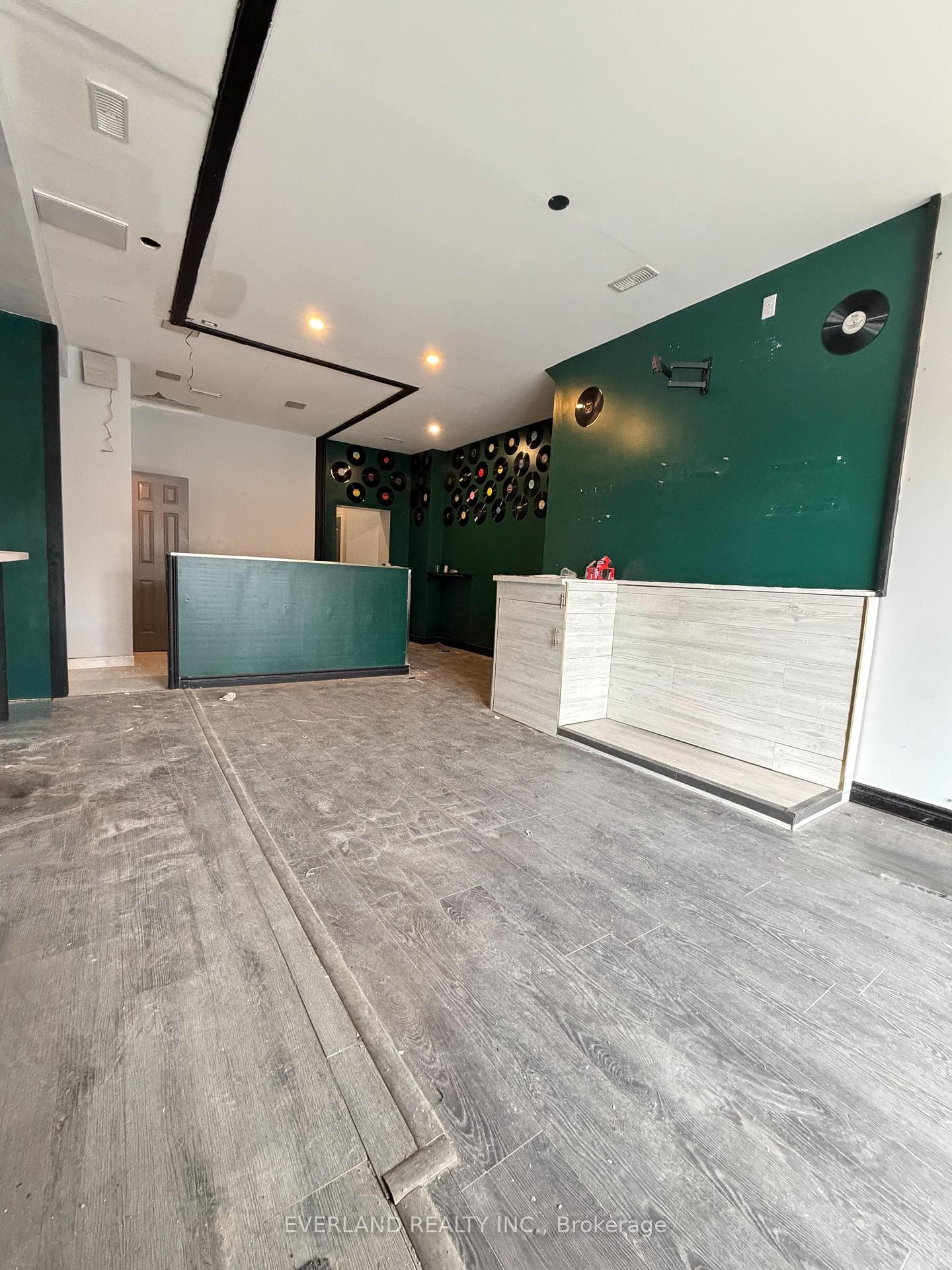850 Bathurst Street Unit Ground, Annex / Yorkville / Summerhill, ON M5R 3G1 - Photo 1