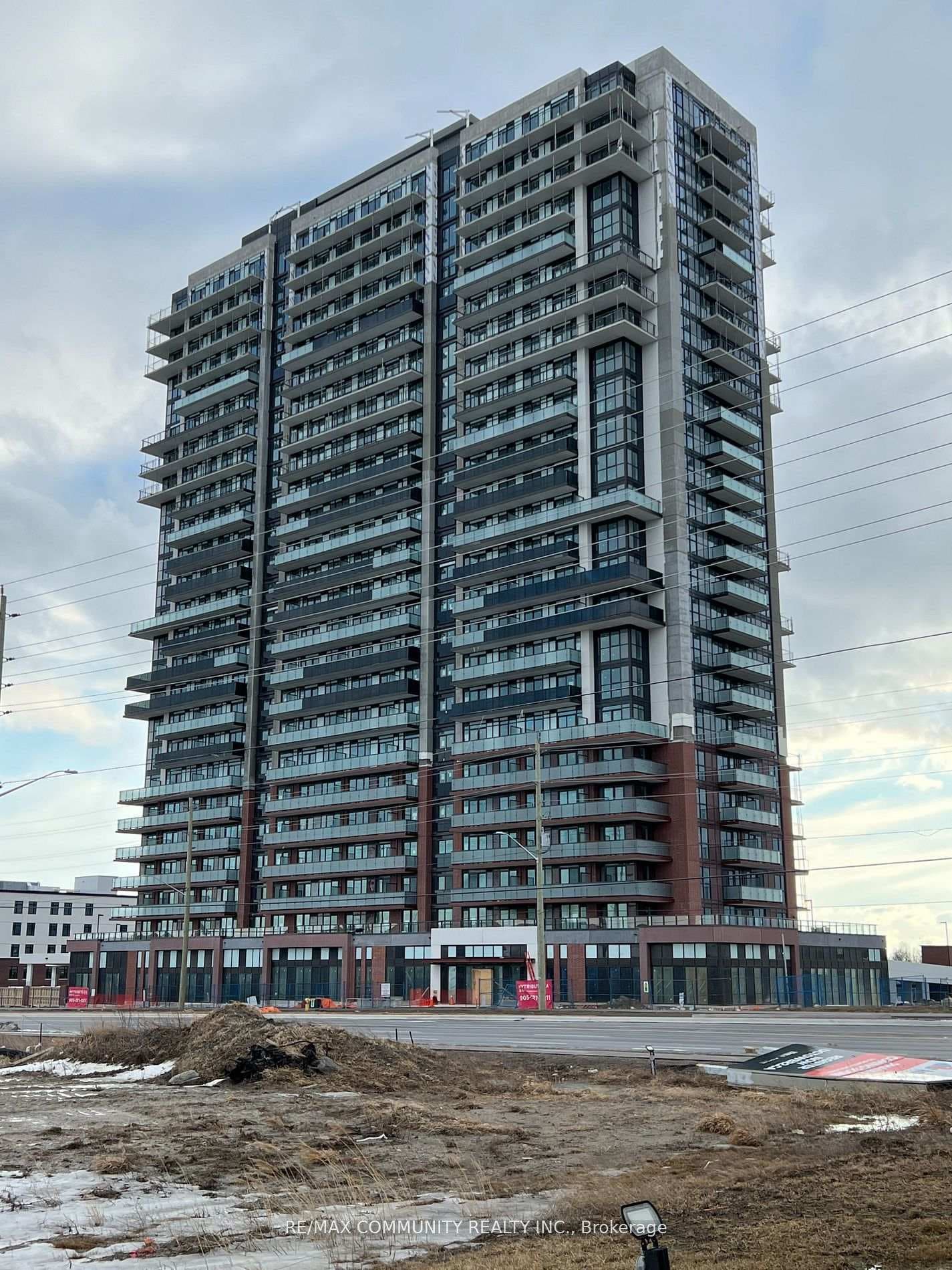 2550 Simcoe Street Unit #903, Oshawa
