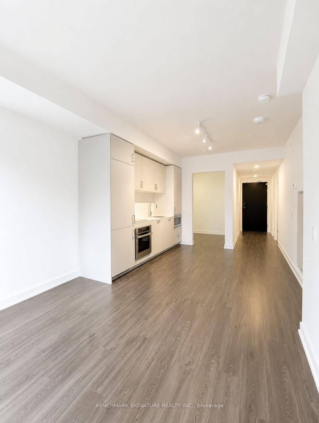 88 Queen Street Unit 1215, Toronto C08