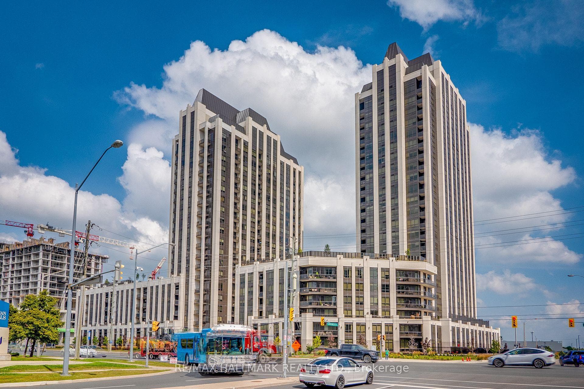 9075 Jane Street Unit 1206, Vaughan