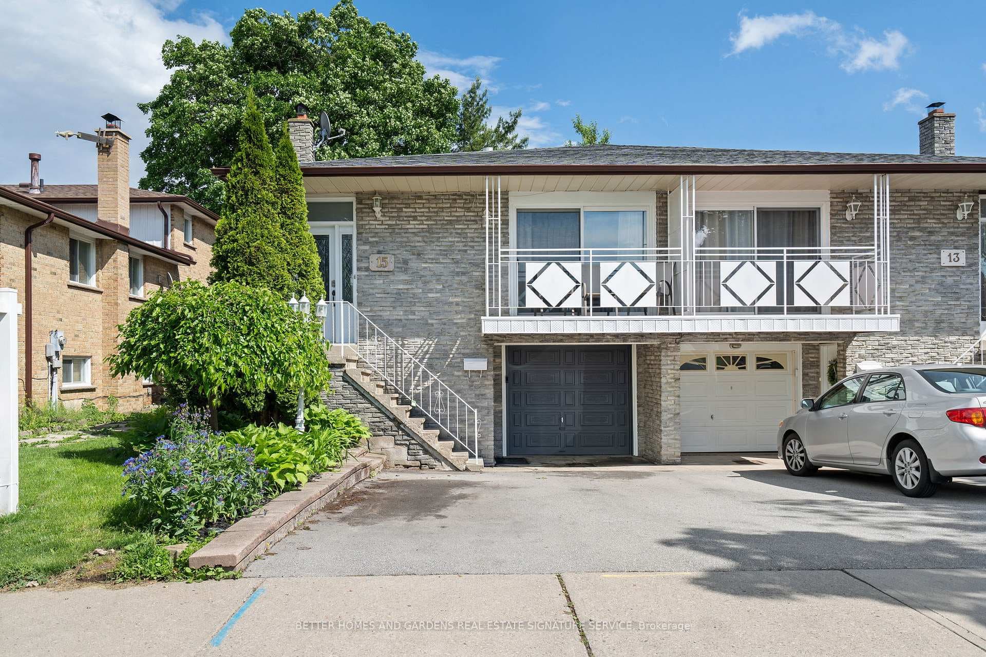 15 Nancy Mccredie Drive, Brampton