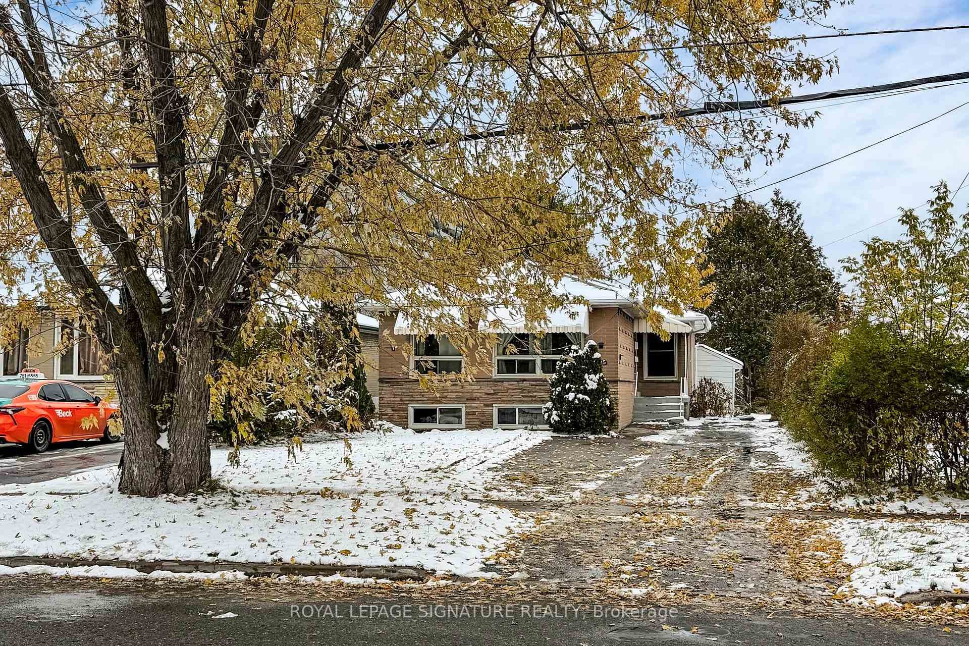 125 Wayne Avenue, Dorset Park / Kennedy Park, ON M1R 1Y8 - Photo 1