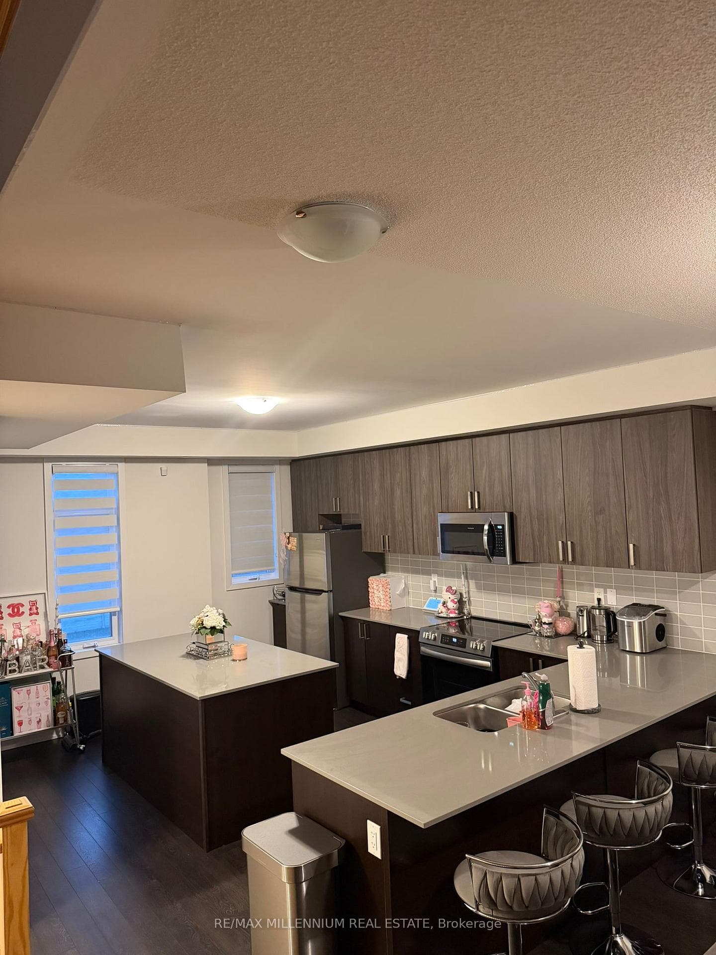 1865 Pickering Parkway Unit 1001, Pickering, ON L1V 0H2 - Photo 1