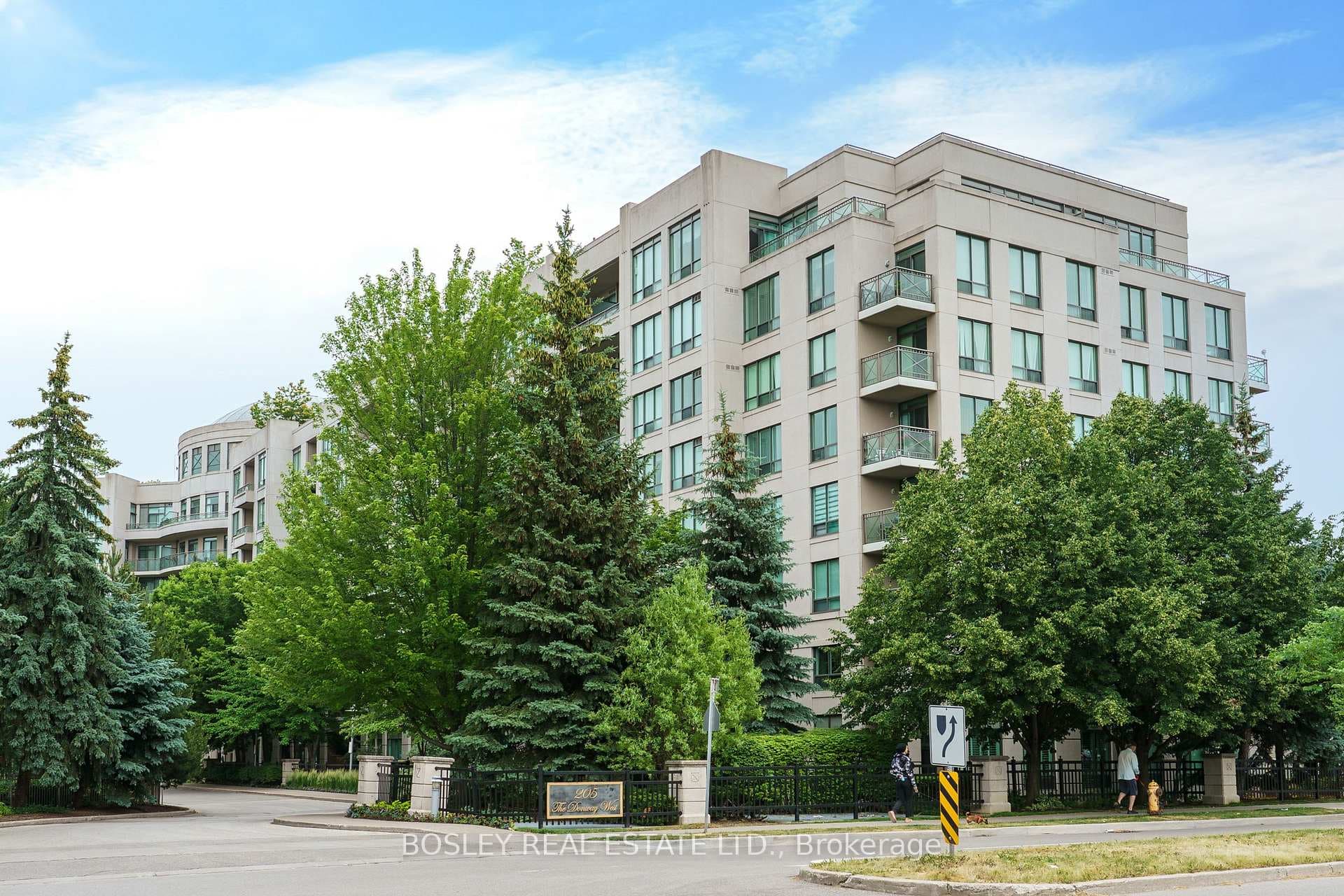 205 The Donway N/A Unit 715, Don Mills / Parkwoods / Victoria Village, ON M3B 3S5 - Photo 1