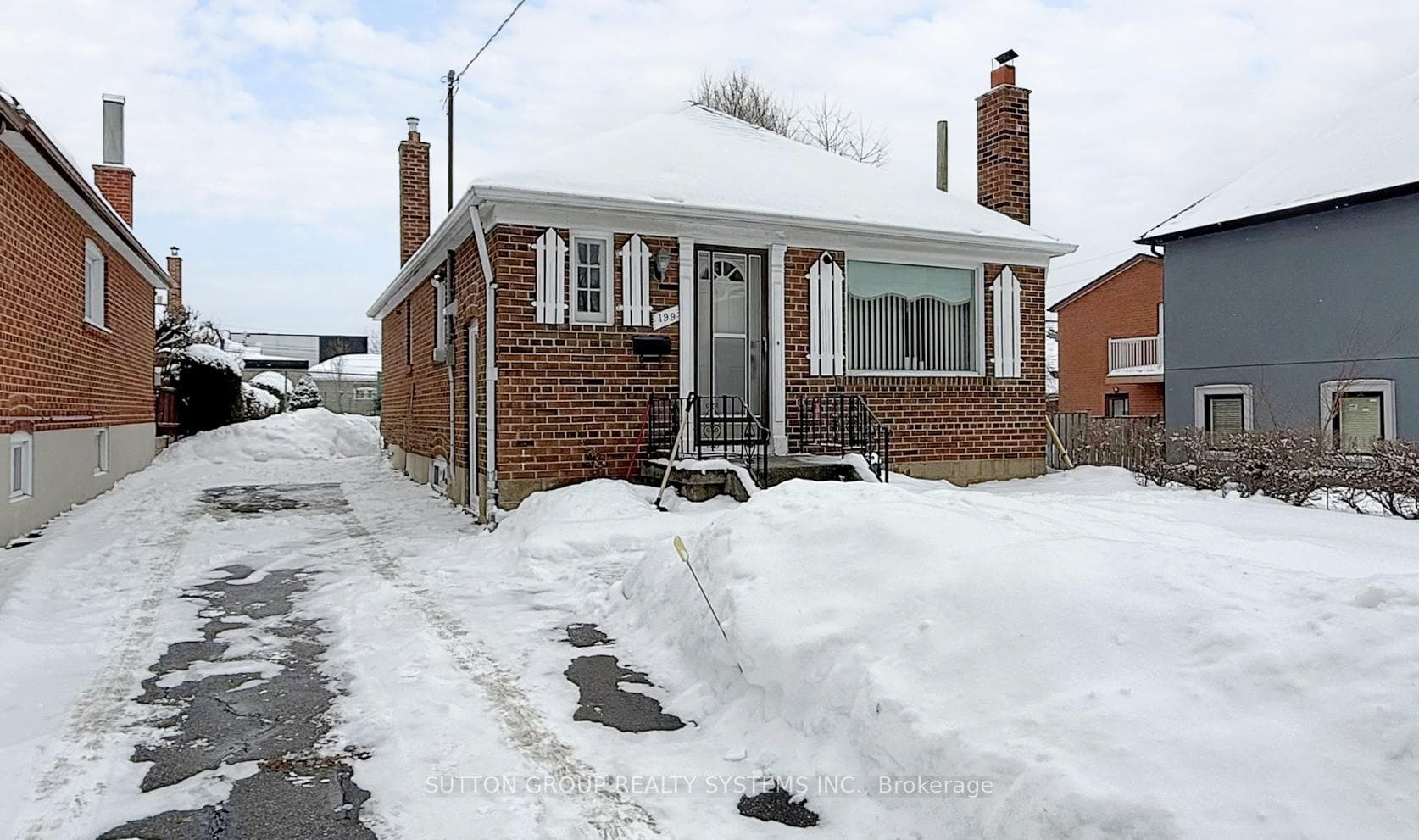 199 Strathnairn Avenue, York / Weston, ON M6M 2G6 - Photo 1