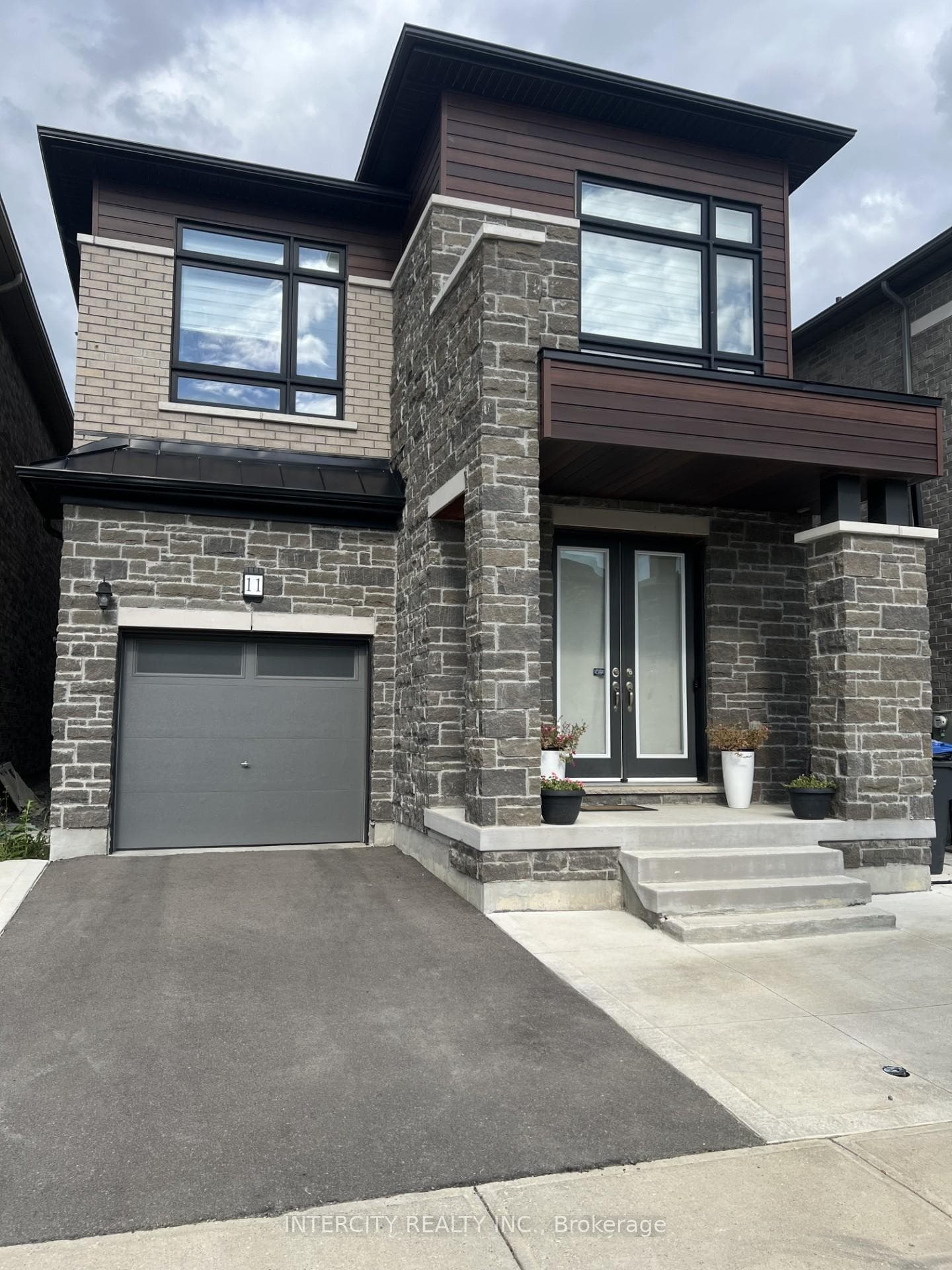 11 Bookton Street, Brampton, ON L6P 4P3 - Photo 1