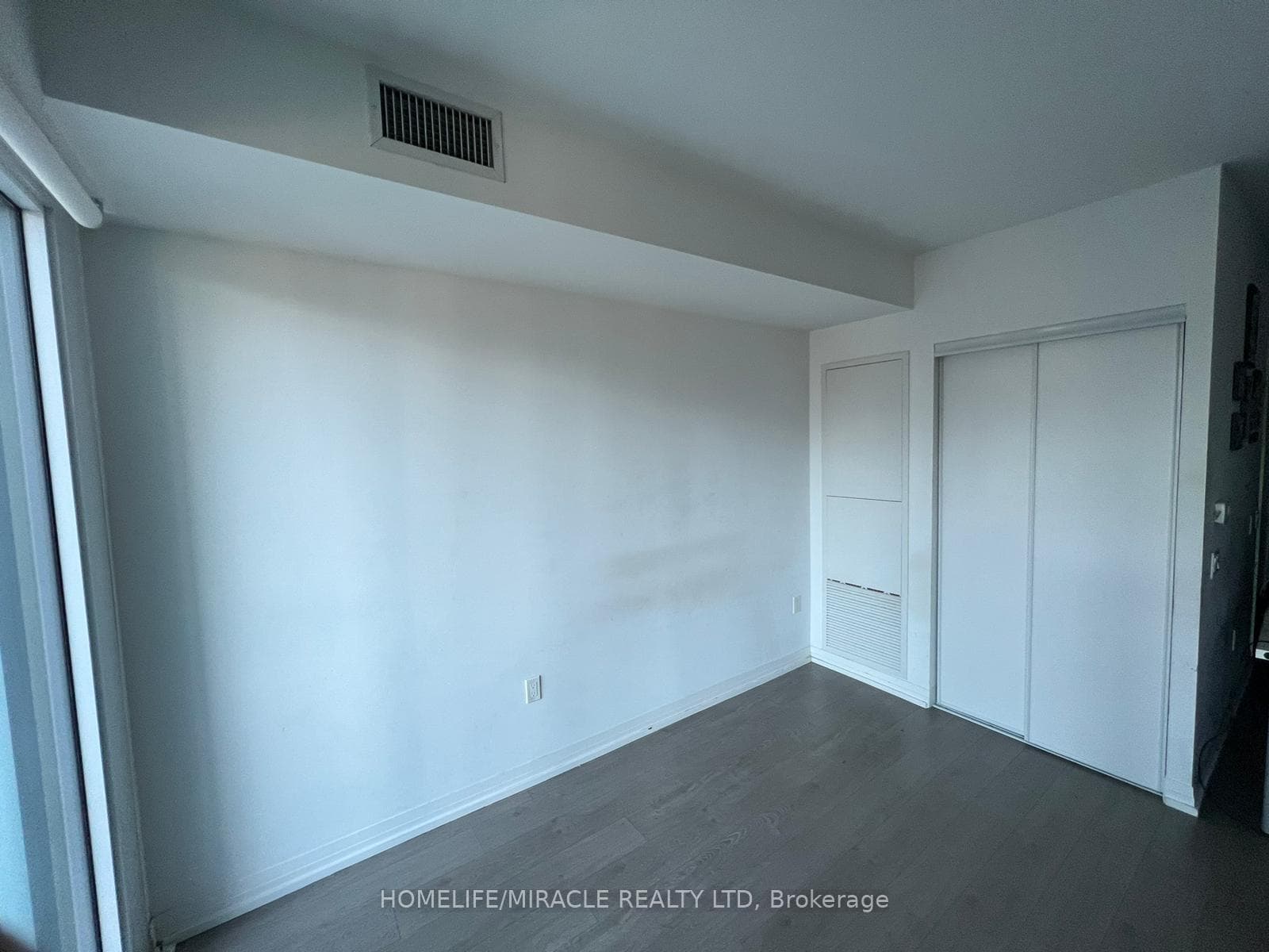 251 Jarvis Street Unit 1505, Regent Park / Cabbagetown / St. James Town, ON M5B 0C3 - Photo 1