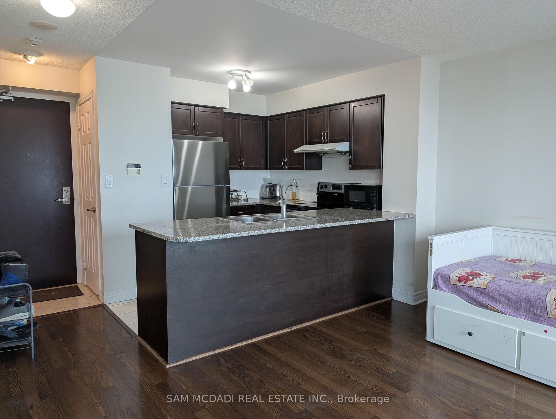 208 Enfield Place Unit 2702, Mississauga, ON L5B 0G8 - Photo 1