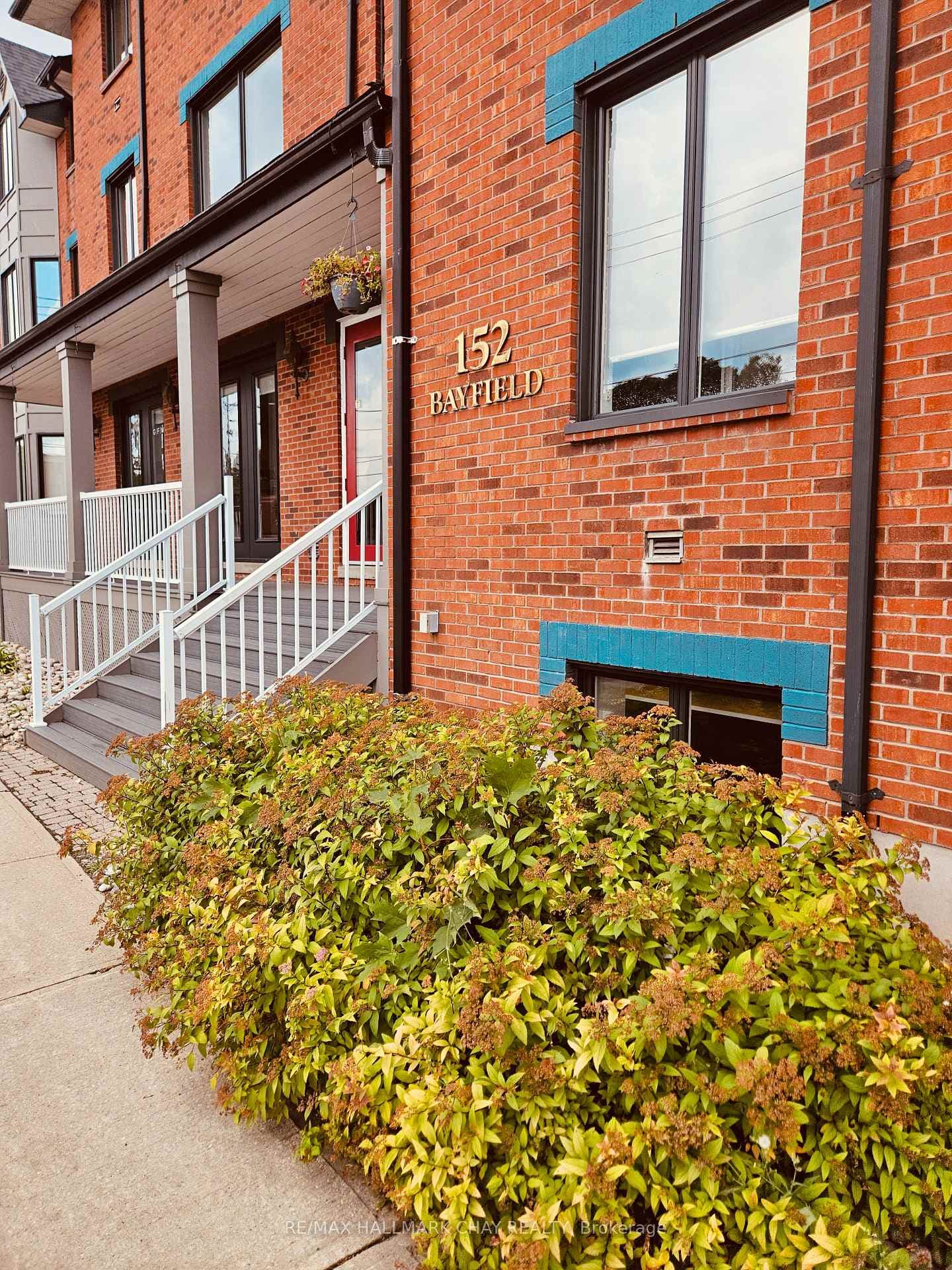 152 Bayfield Street Unit 300, Barrie, ON L4M 3B5 - Photo 1