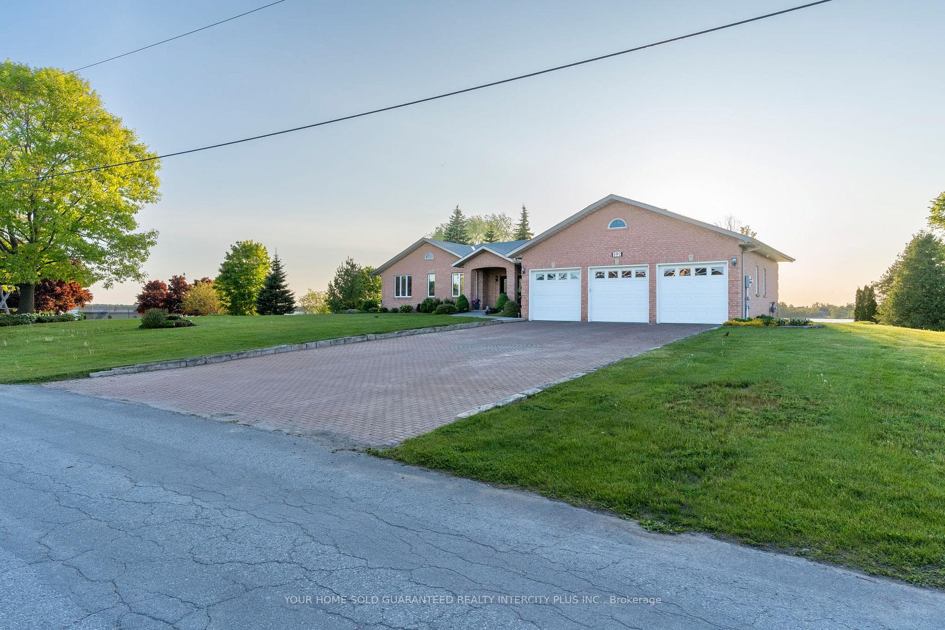 592 Fralick's Beach Road, Scugog