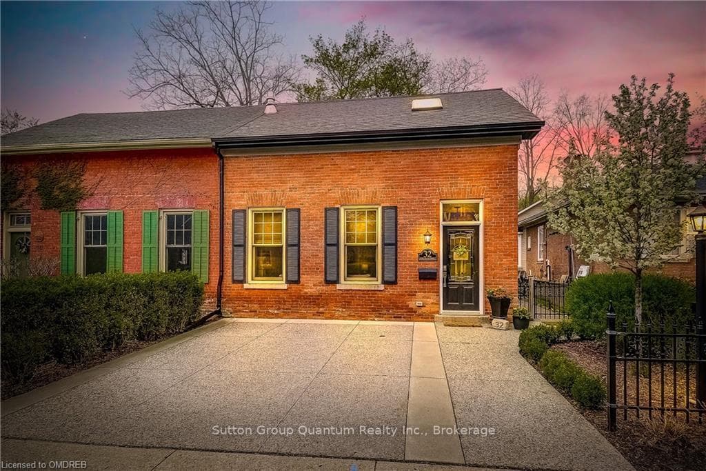 32 SYDENHAM Street, Hamilton, ON L9H 2T7 - Photo 1