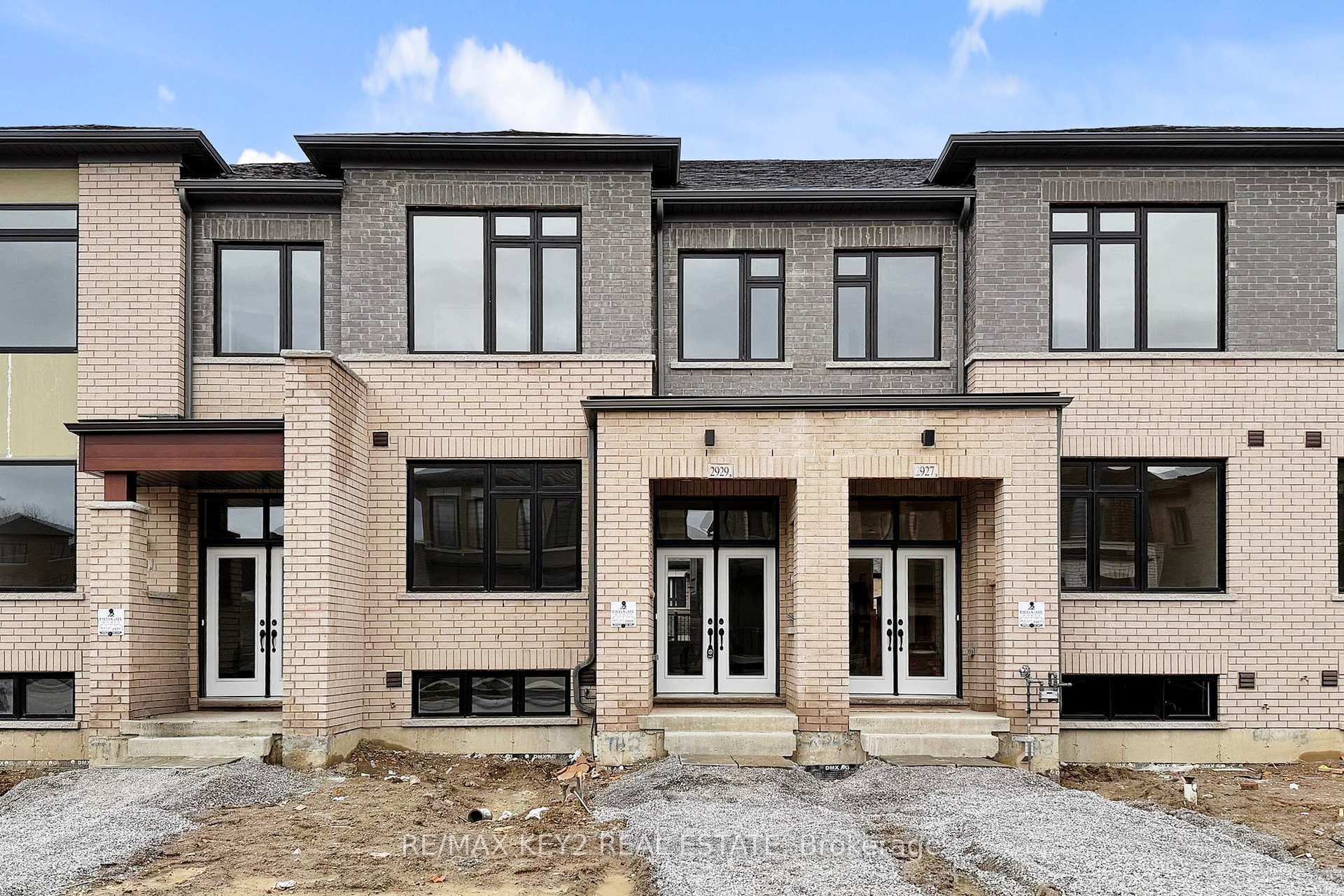 2929 Starlight Drive, Pickering, ON L1X 0S1 - Photo 1