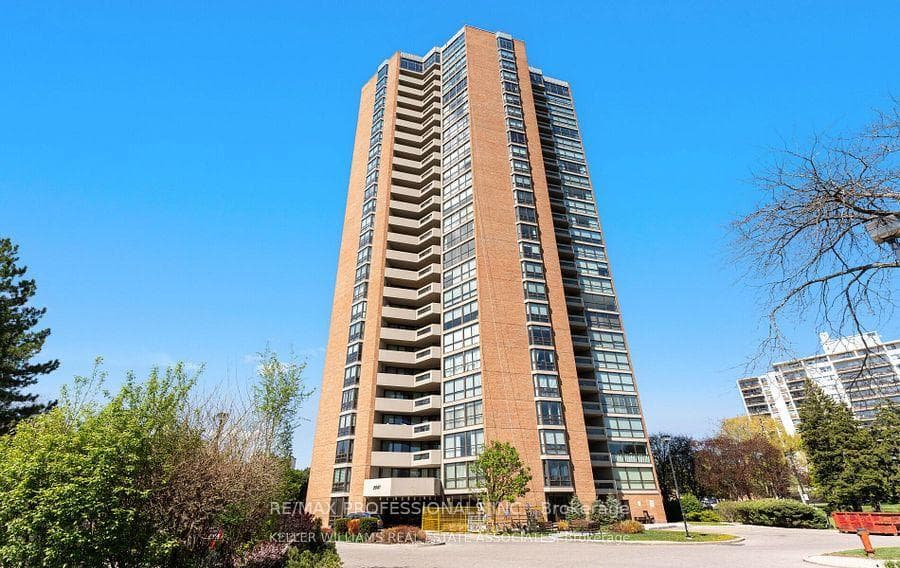 2000 Islington Ave