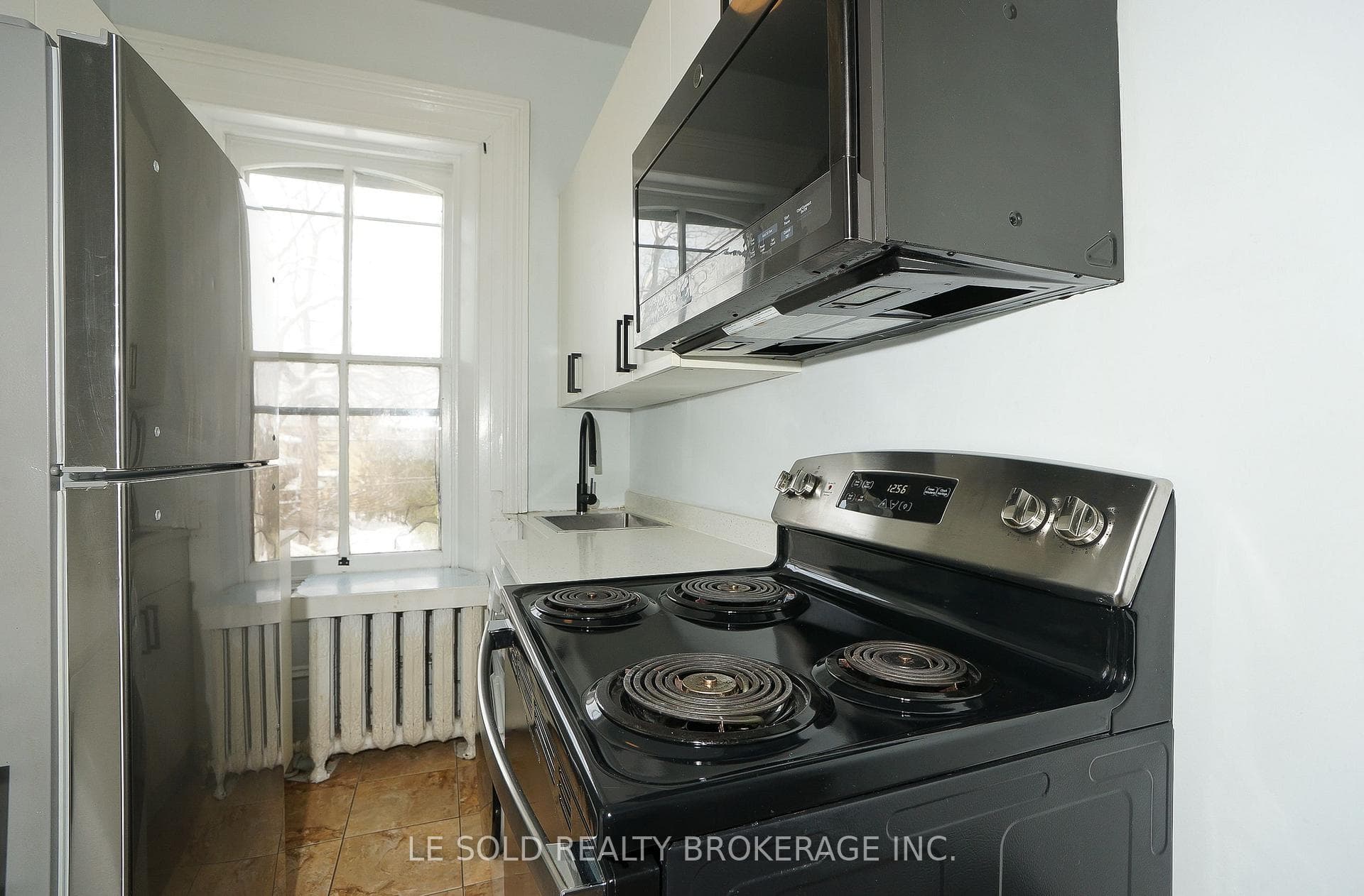 53 Mcclary Avenue Unit Unit 5, London South, ON N6C 1P6 - Photo 1
