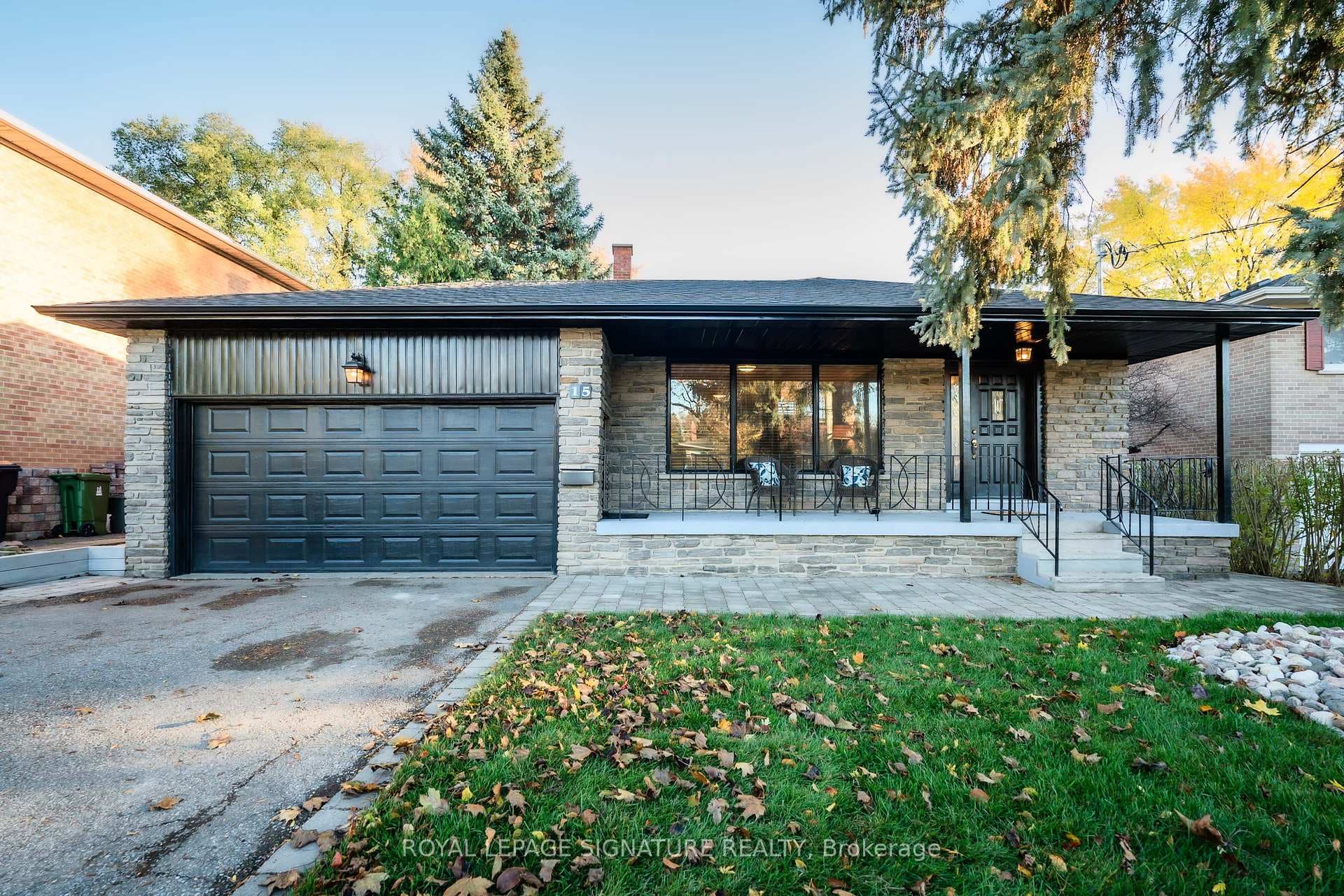15 Prattley Drive, Hillcrest Village / Bayview Village, ON M2J 2K1 - Photo 1