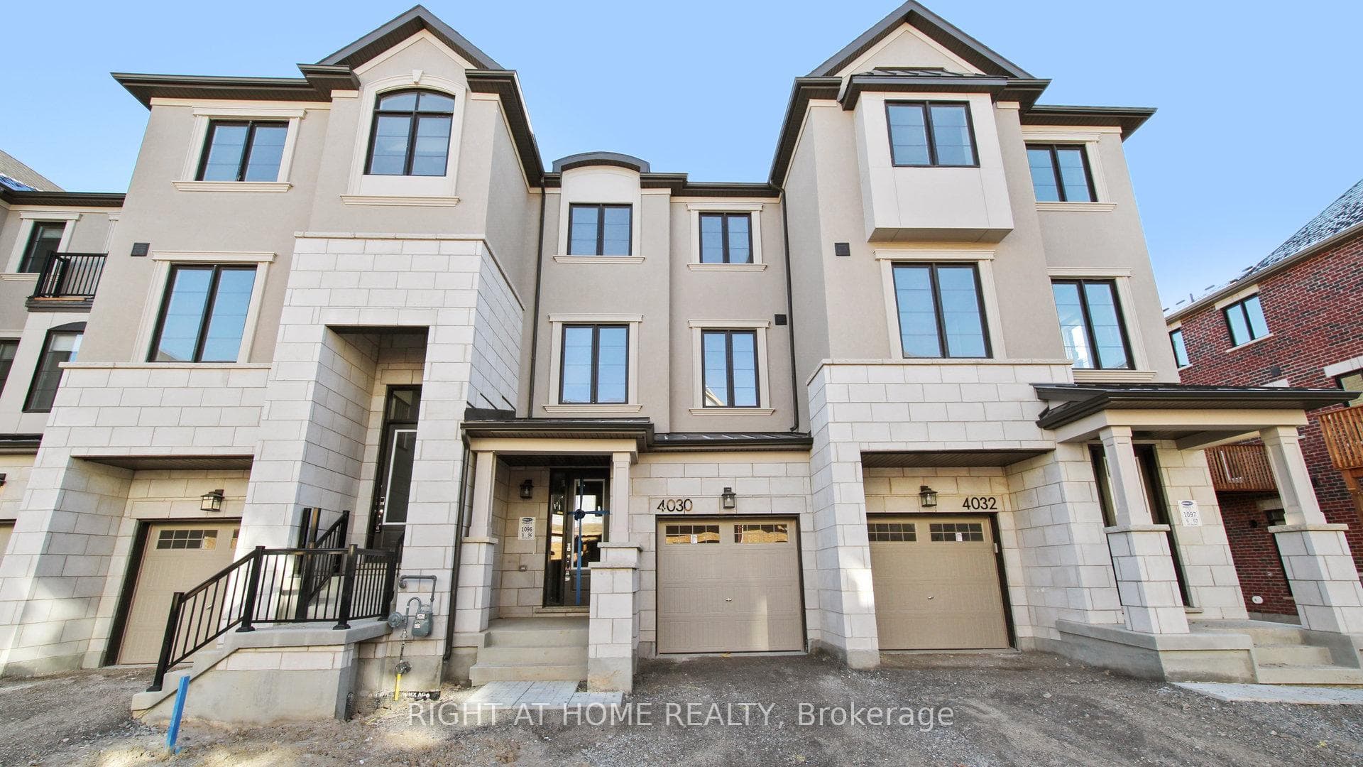 4030 Saida Street, Mississauga, ON L5M 2S8 - Photo 1