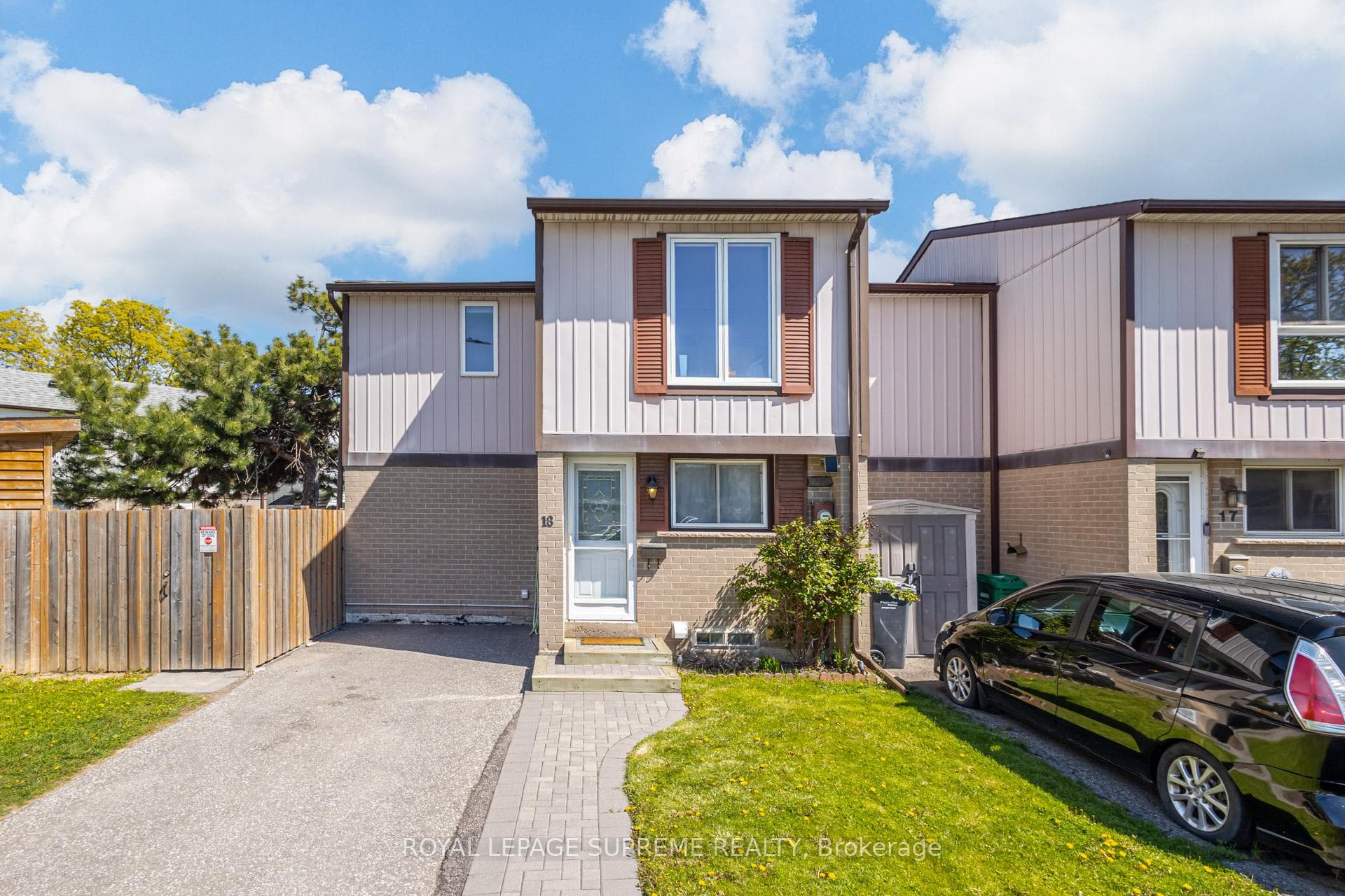 18 Juliette Square, Brampton