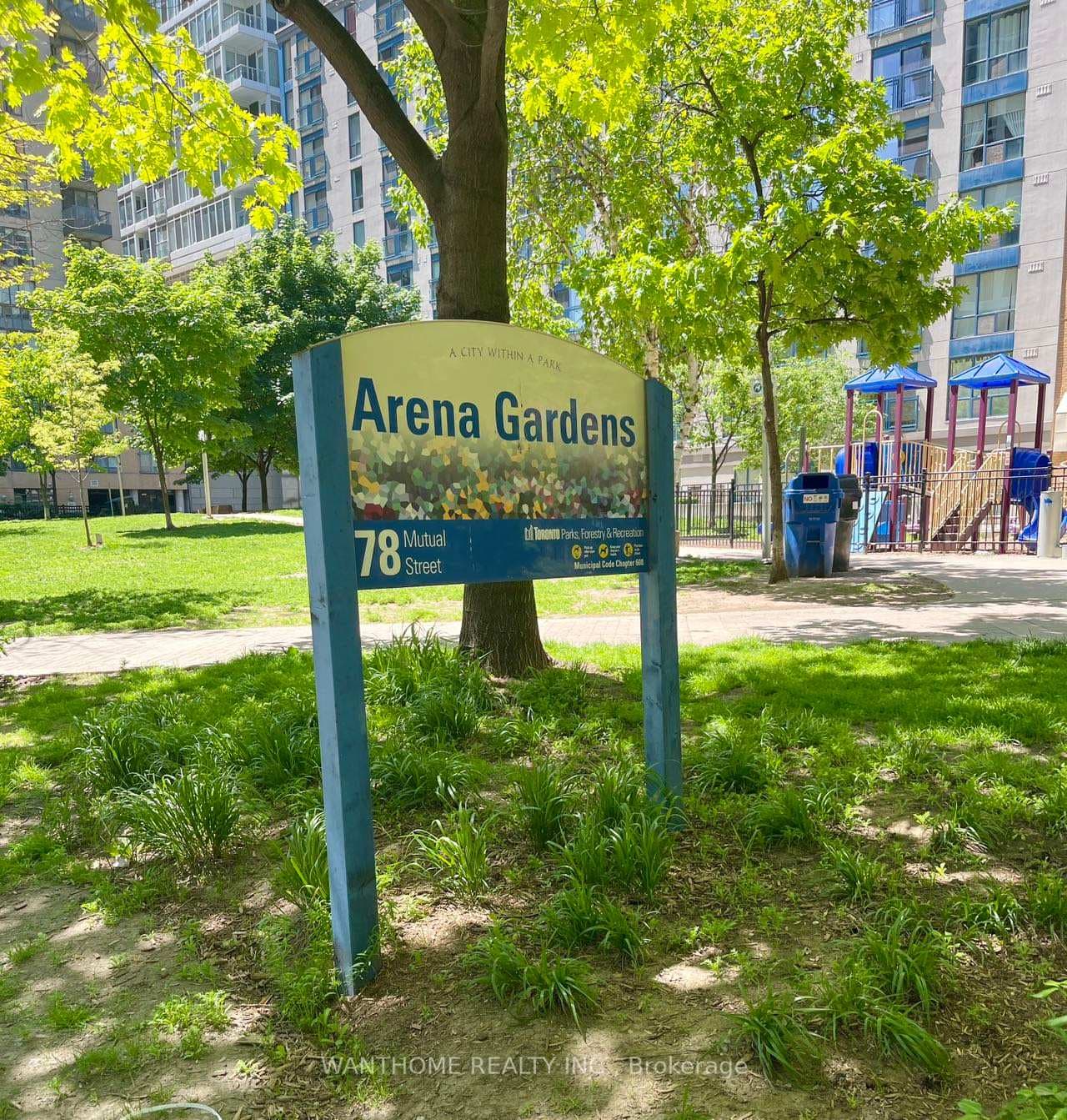 65 Mutual Street Unit 2204, Toronto C08