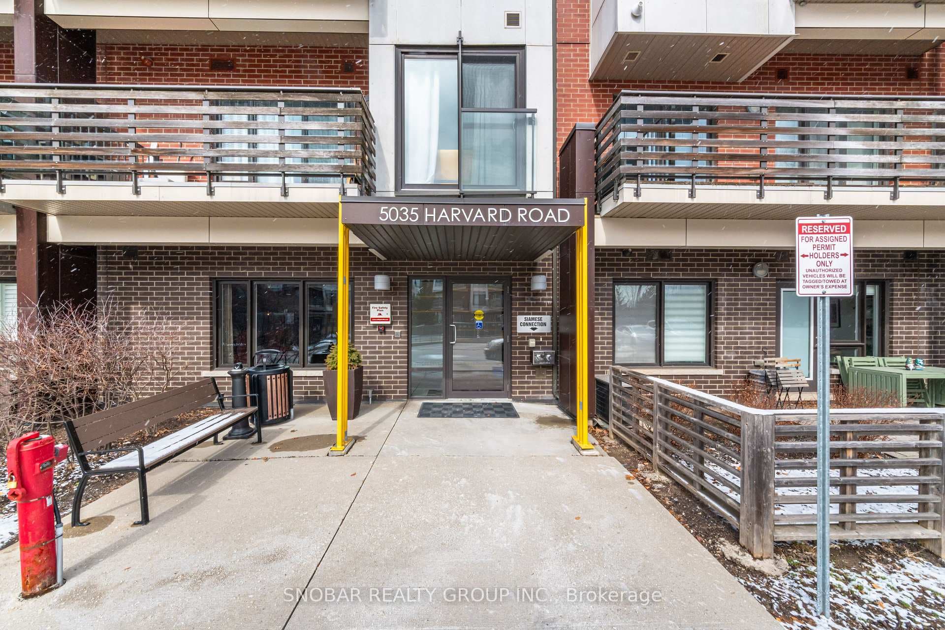 5035 Harvard Road Unit 304, Mississauga, ON L5M 0W6 - Photo 1