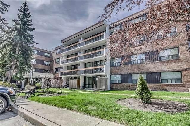 20 Sunrise Avenue Unit 308, Don Mills / Parkwoods / Victoria Village, ON M4A 2R2 - Photo 1