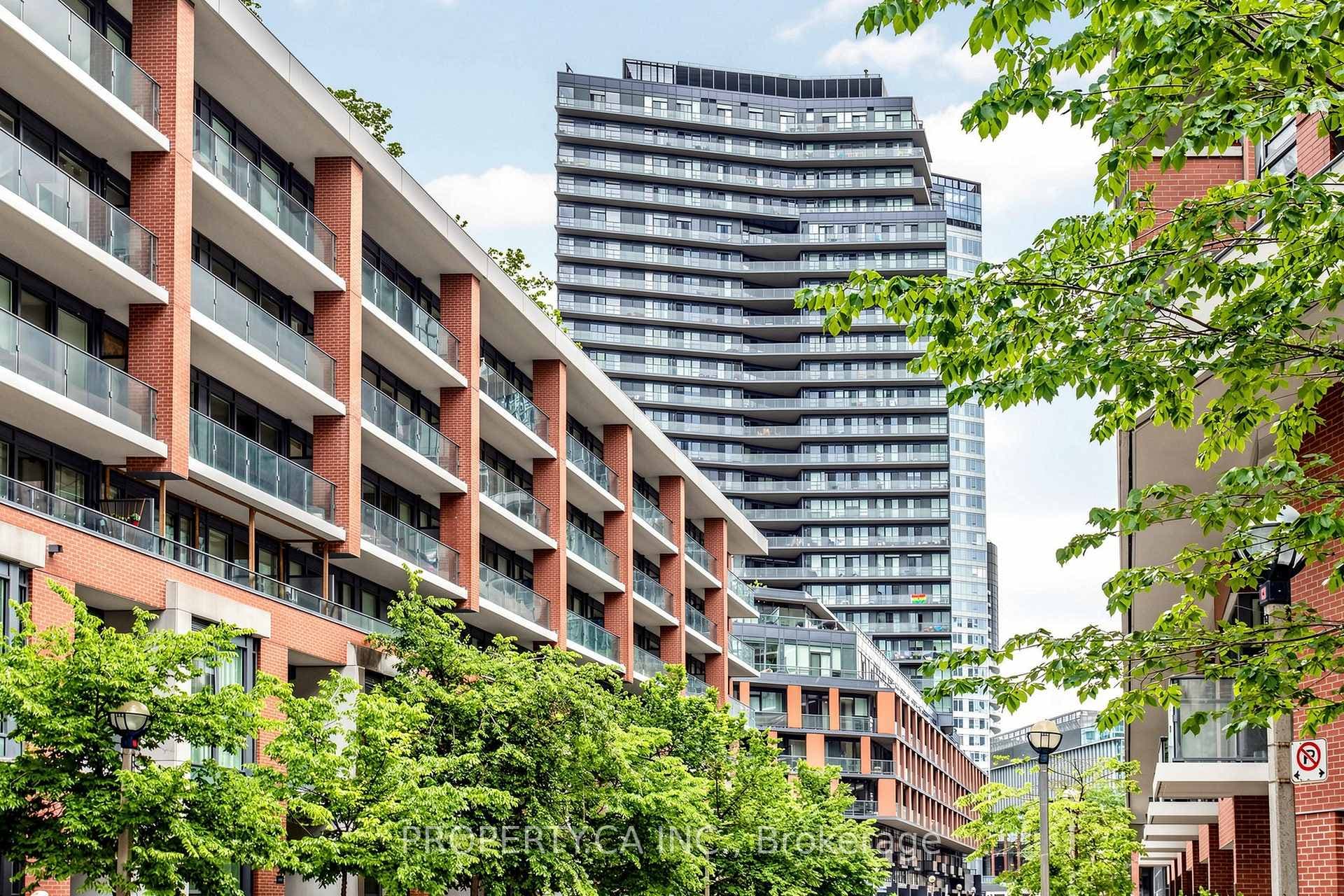 20 Bruyeres Mews Unit 2502, Downtown Toronto / Waterfront, ON M5V 0G8 - Photo 1