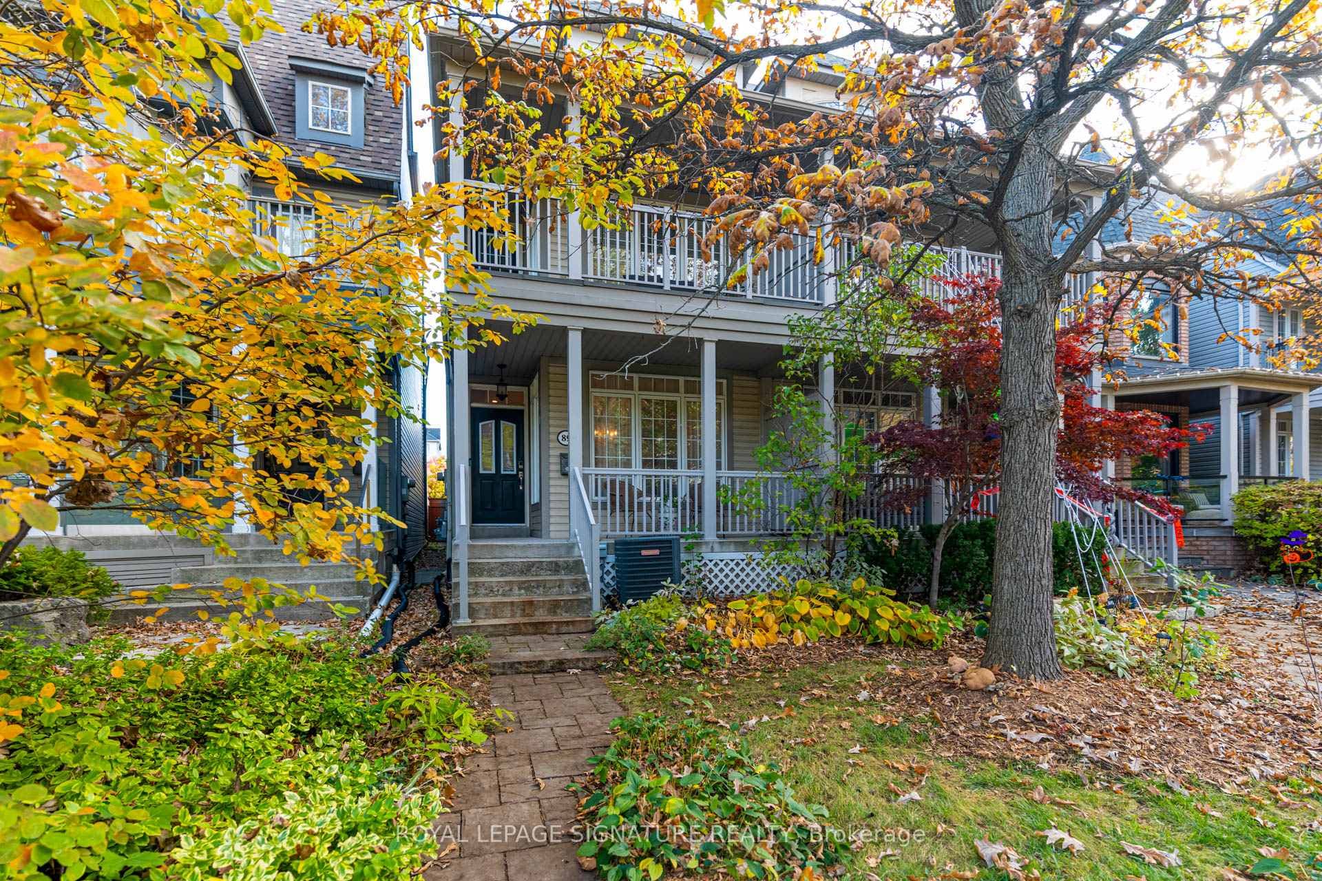 89 Winners Circle, The Beaches / Upper Beaches, ON M4L 3Y7 - Photo 1