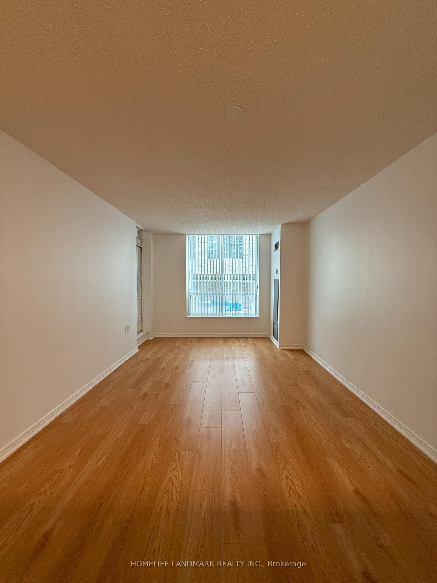 28 Olive Avenue Unit 215, Willowdale / Newtonbrook, ON M2N 7E6 - Photo 1