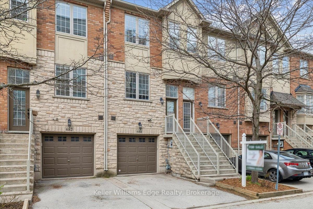 684 SUMMERS Common, Burlington, ON L7L 0A5 - Photo 1