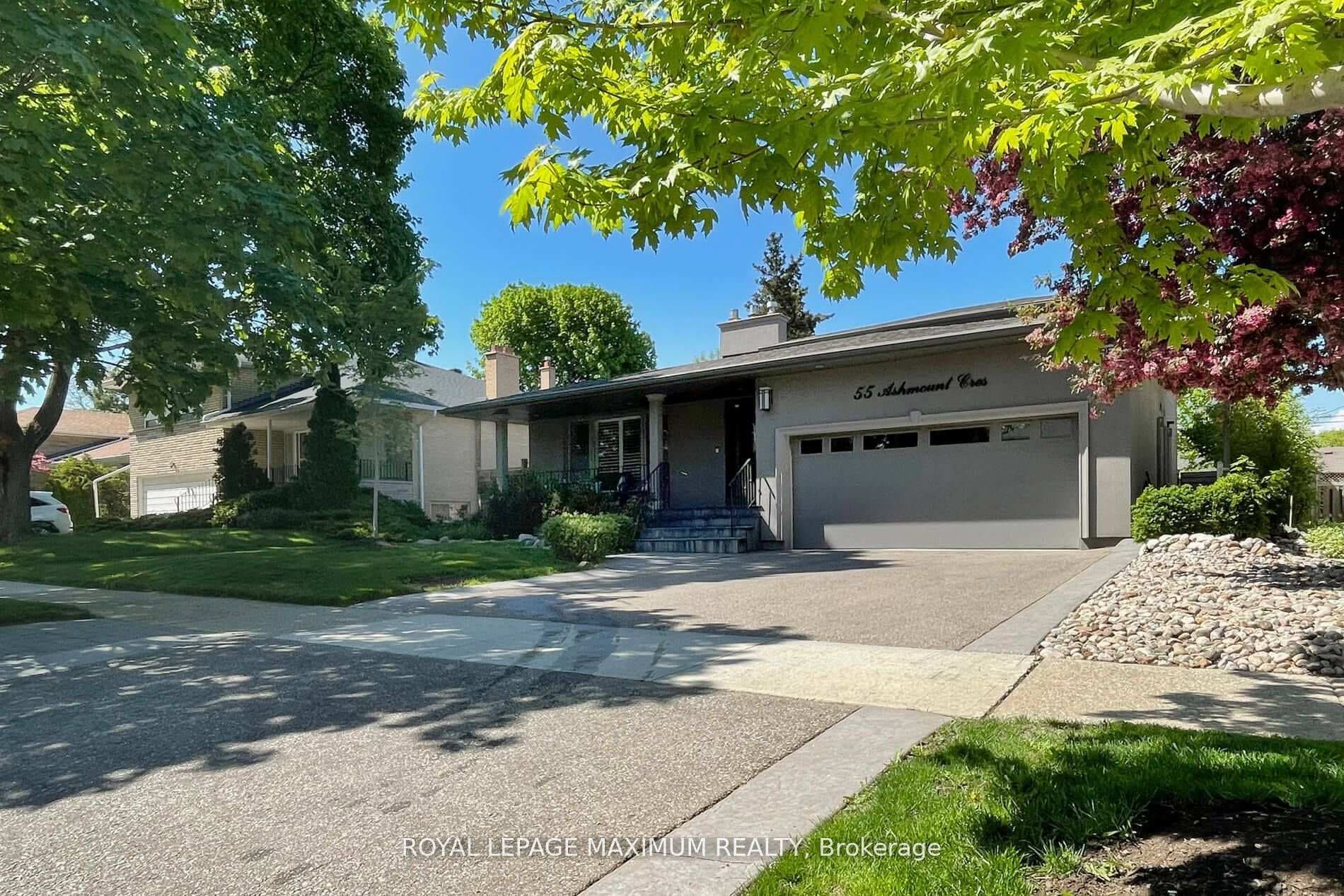 55 Ashmount Crescent, Etobicoke (Kingsview Village / Humber Heights), ON M9R 1C9 - Photo 1