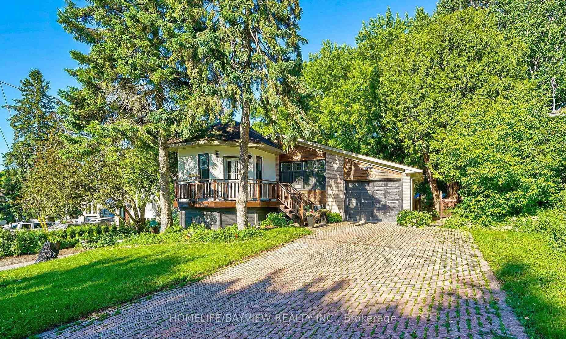 60 Hillview Drive, Newmarket, ON L3Y 4H9 - Photo 1