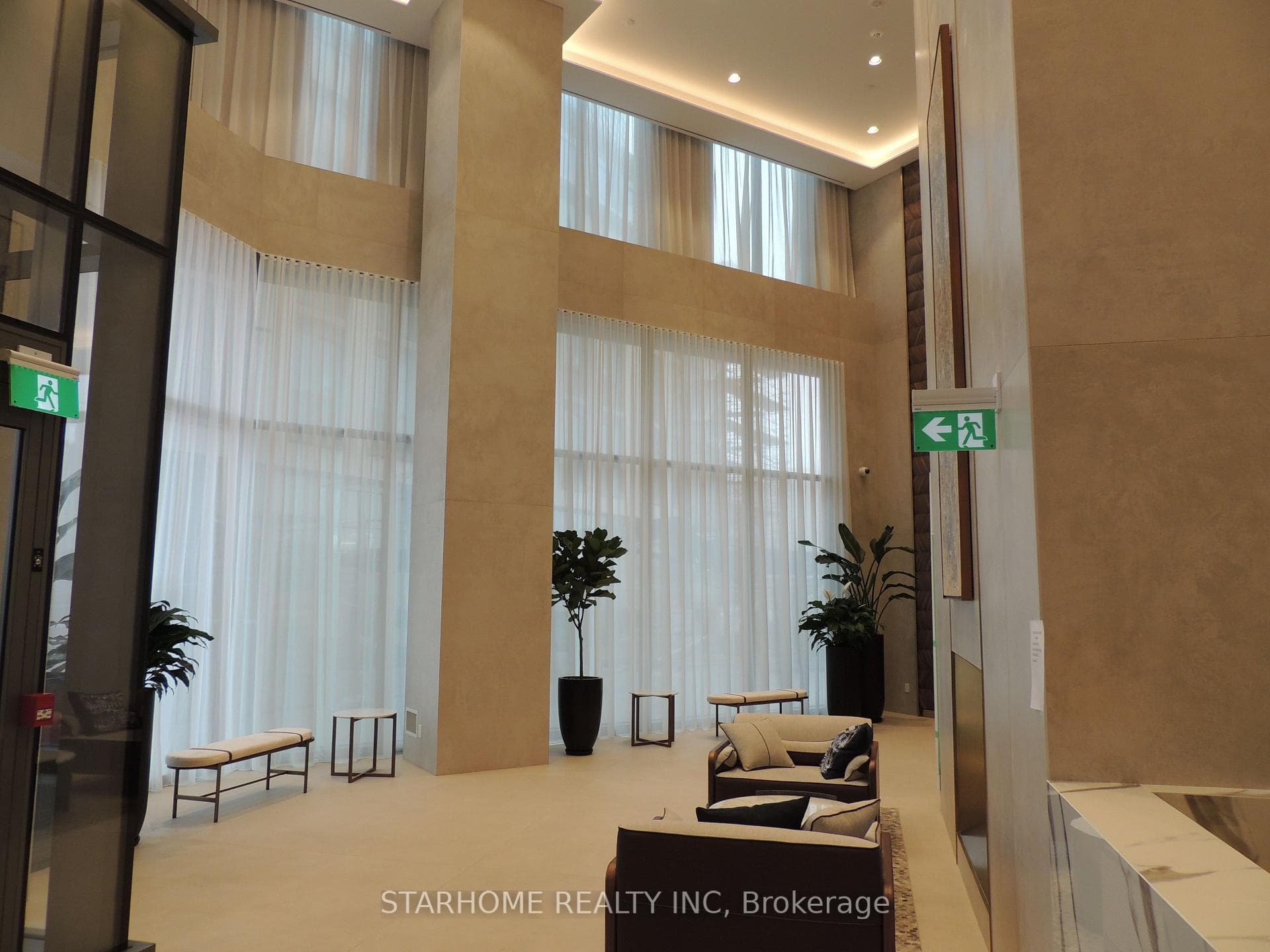 1000 Portage Parkway Unit 1515, Vaughan