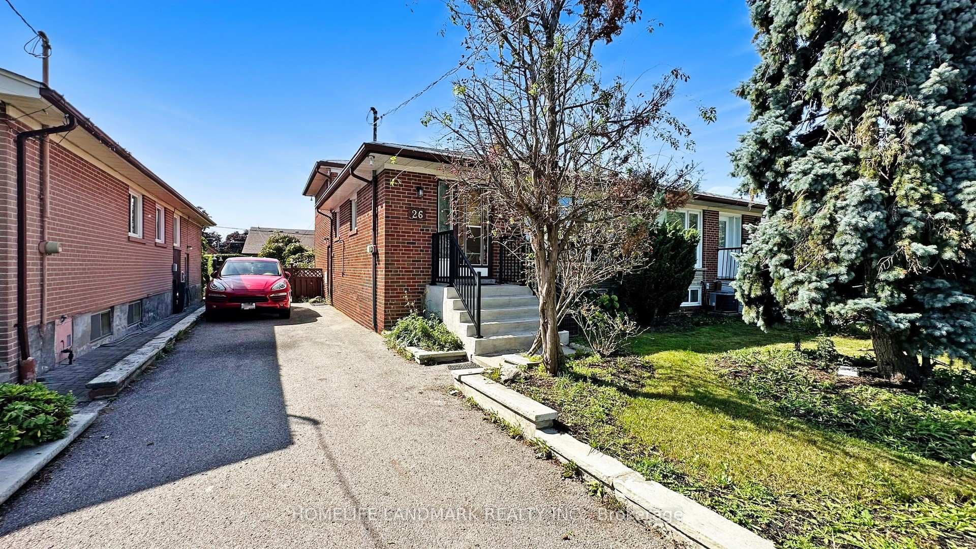26 Roywood Drive, Don Mills / Parkwoods / Victoria Village, ON M3A 2C6 - Photo 1