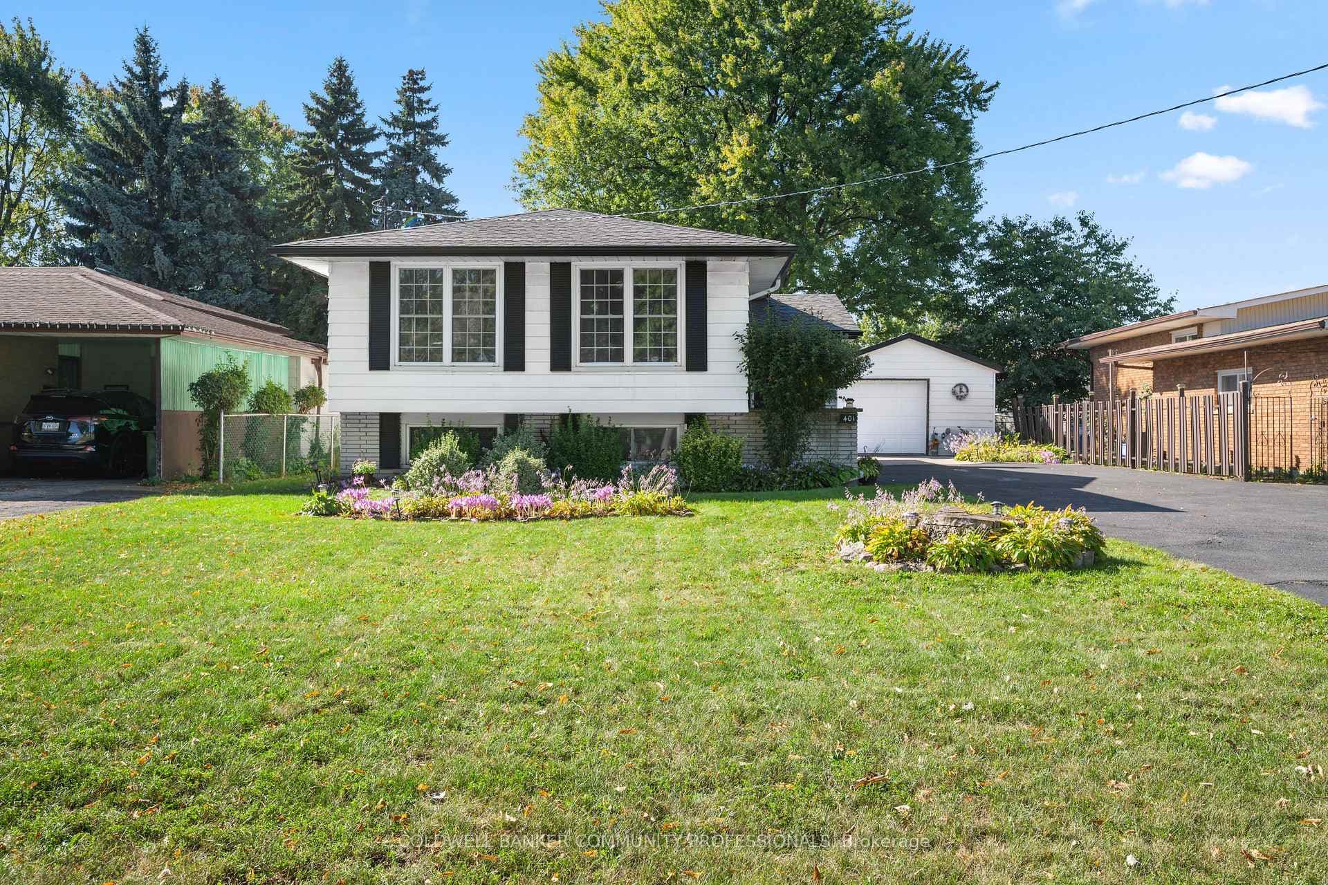 401 Mohawk Road, Hamilton
