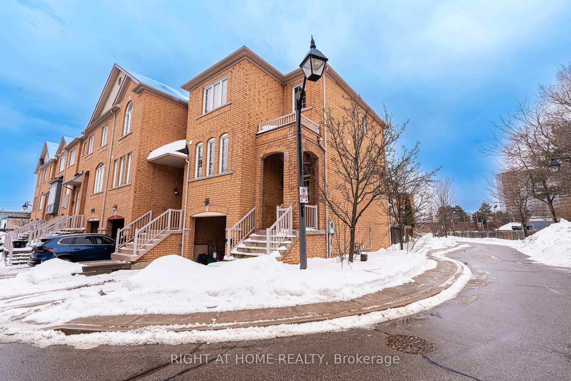 23 Ignatius Lane, Rouge / Port Union / Malvern, ON M1E 2M8 - Photo 1