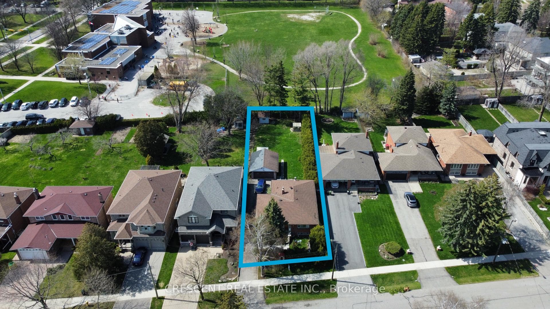 18 Laver Road, Etobicoke (Islington / Rexdale), ON M9C 3K5 - Photo 1