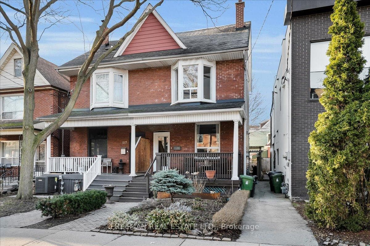 119 Barton Avenue, Annex / Yorkville / Summerhill, ON M6G 1P8 - Photo 1