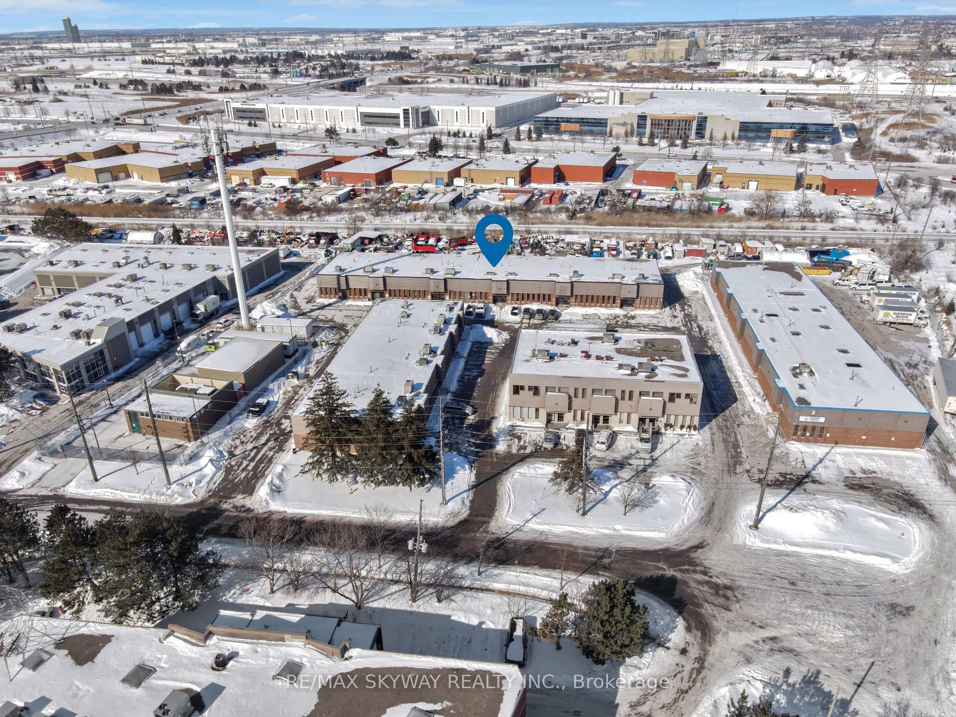 32 Guided Court, Etobicoke (West Mall / Rexdale), ON M9V 4K6 - Photo 1