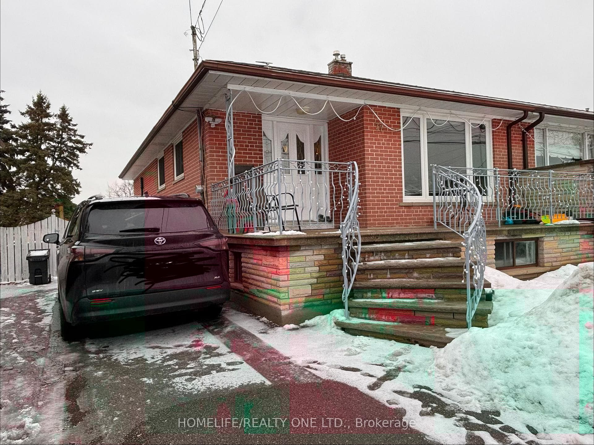 77 Newlin Crescent, Downsview / Black Creek, ON M3L 1X5 - Photo 1