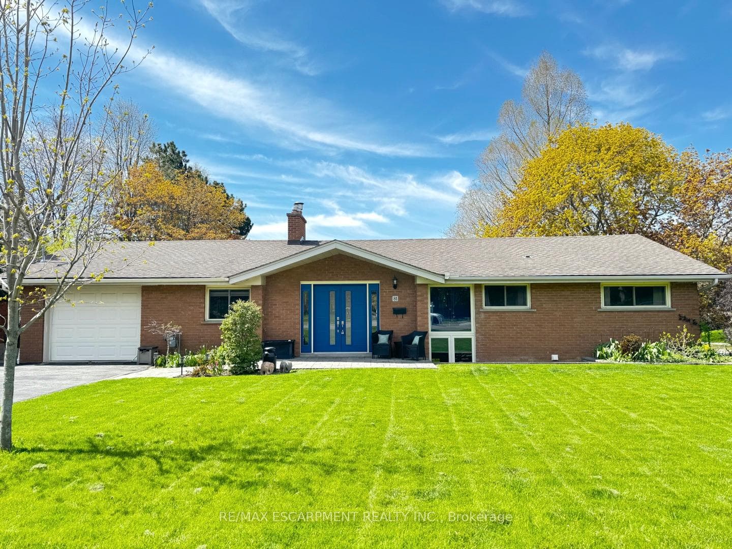 81 Thomson Drive, Hamilton, ON L8B 0G5 - Photo 1