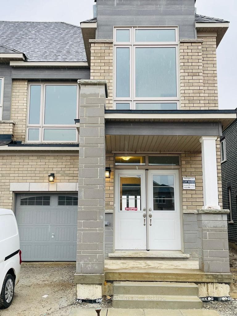 20 Donald Ficht Crescent Unit MAIN & 2ND, Brampton, ON L7A 5H8 - Photo 1